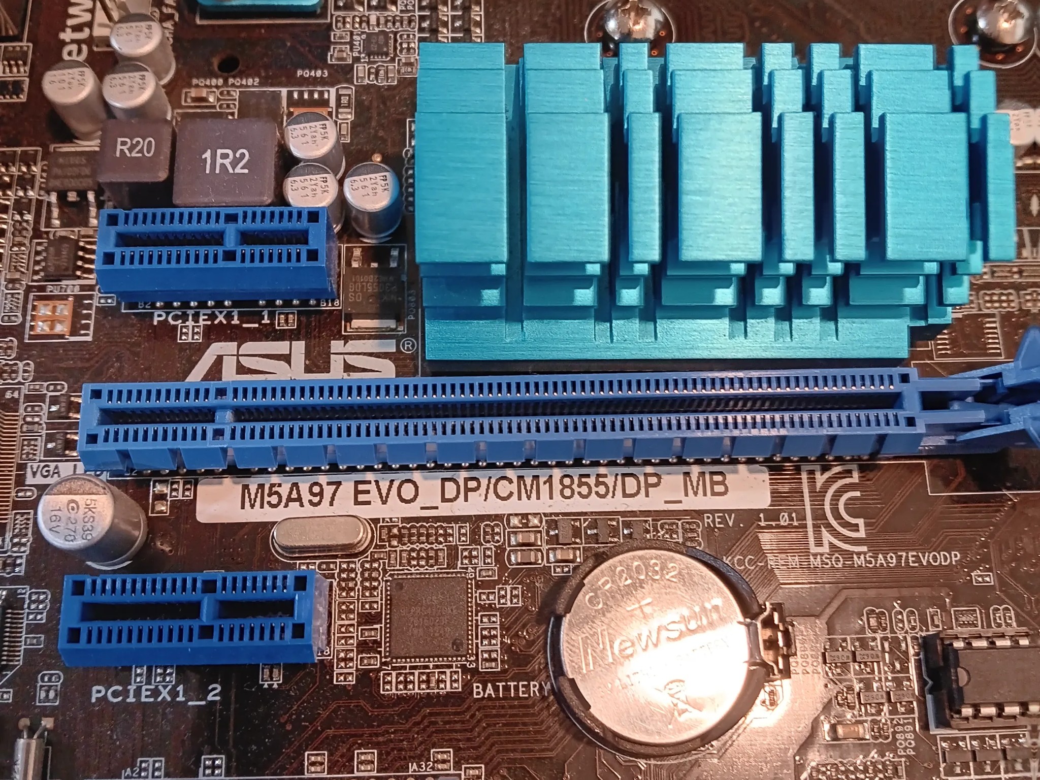 ASUS M5A97 EVO MB Phenom II X4 810 CPU