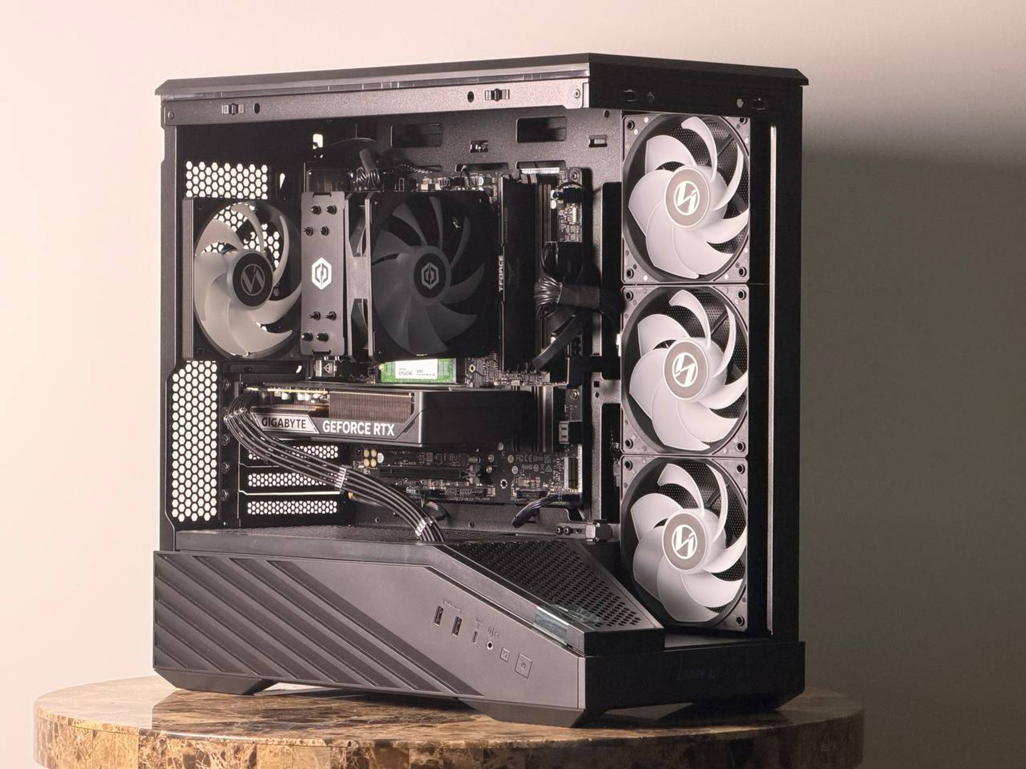 FREE SHIPPING 🖤🌈 Black RGB Gaming PC | RTX 5060 Ti | AMD Ryzen 7 8700F | 1 TB NVME | 16 GB DDR5