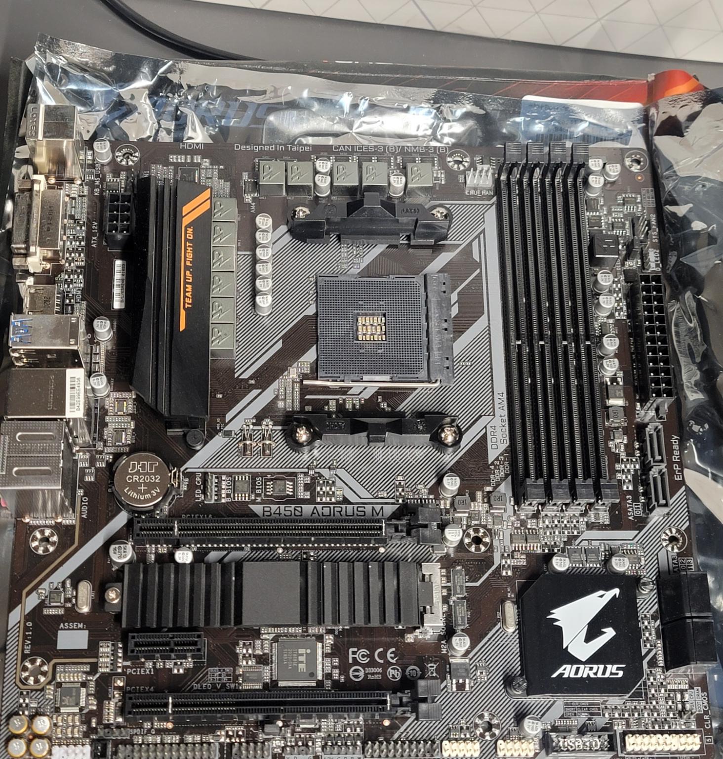 GIgabyte B450 Aourus M Micro ATX MOBO with latest bios