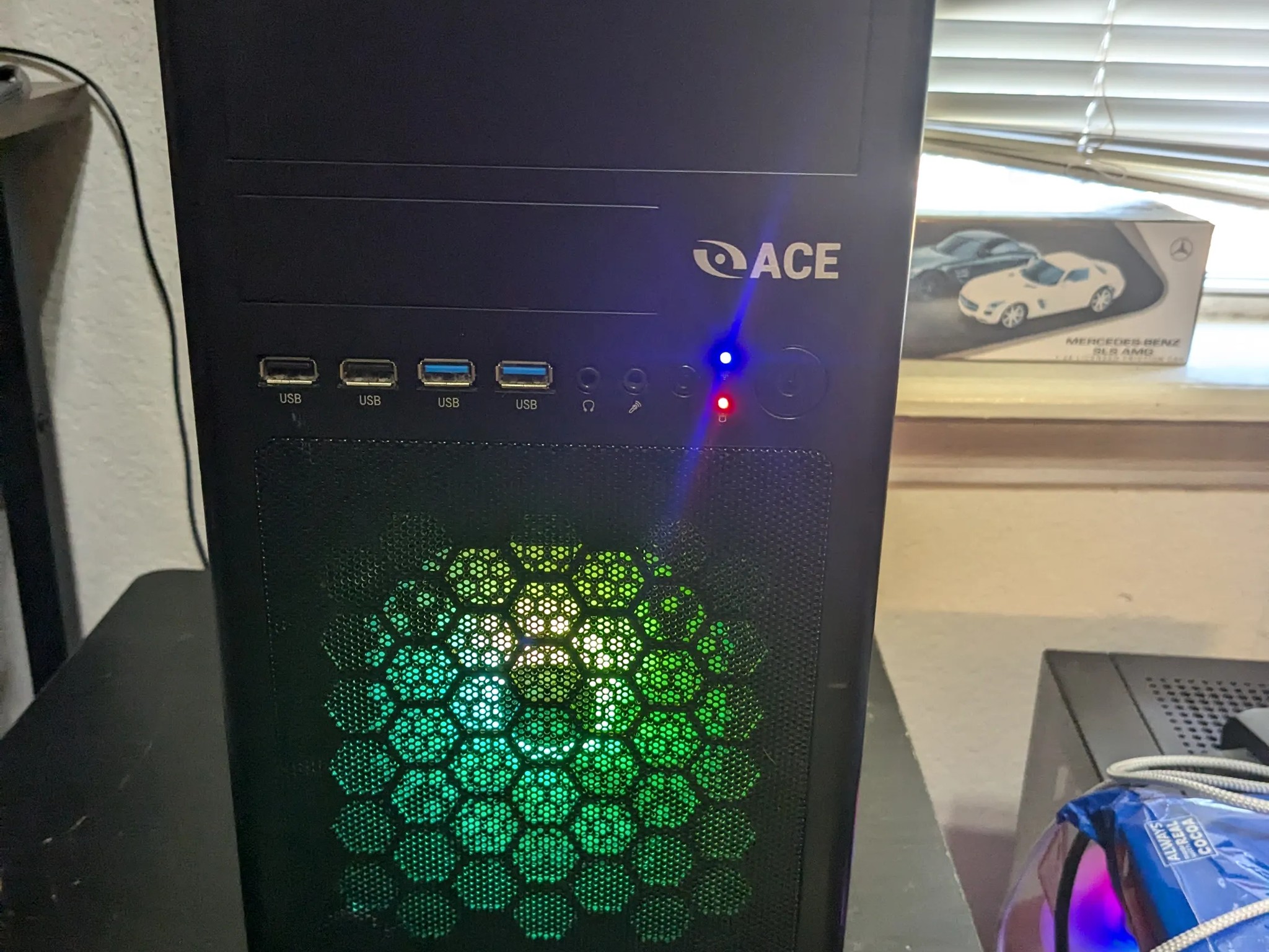 Budget Gaming Essentials - i5-2400, 16GB RAM, Quadro K2200 4GB (GTX 750 TI), 400GB SSD, Win10, Wifi