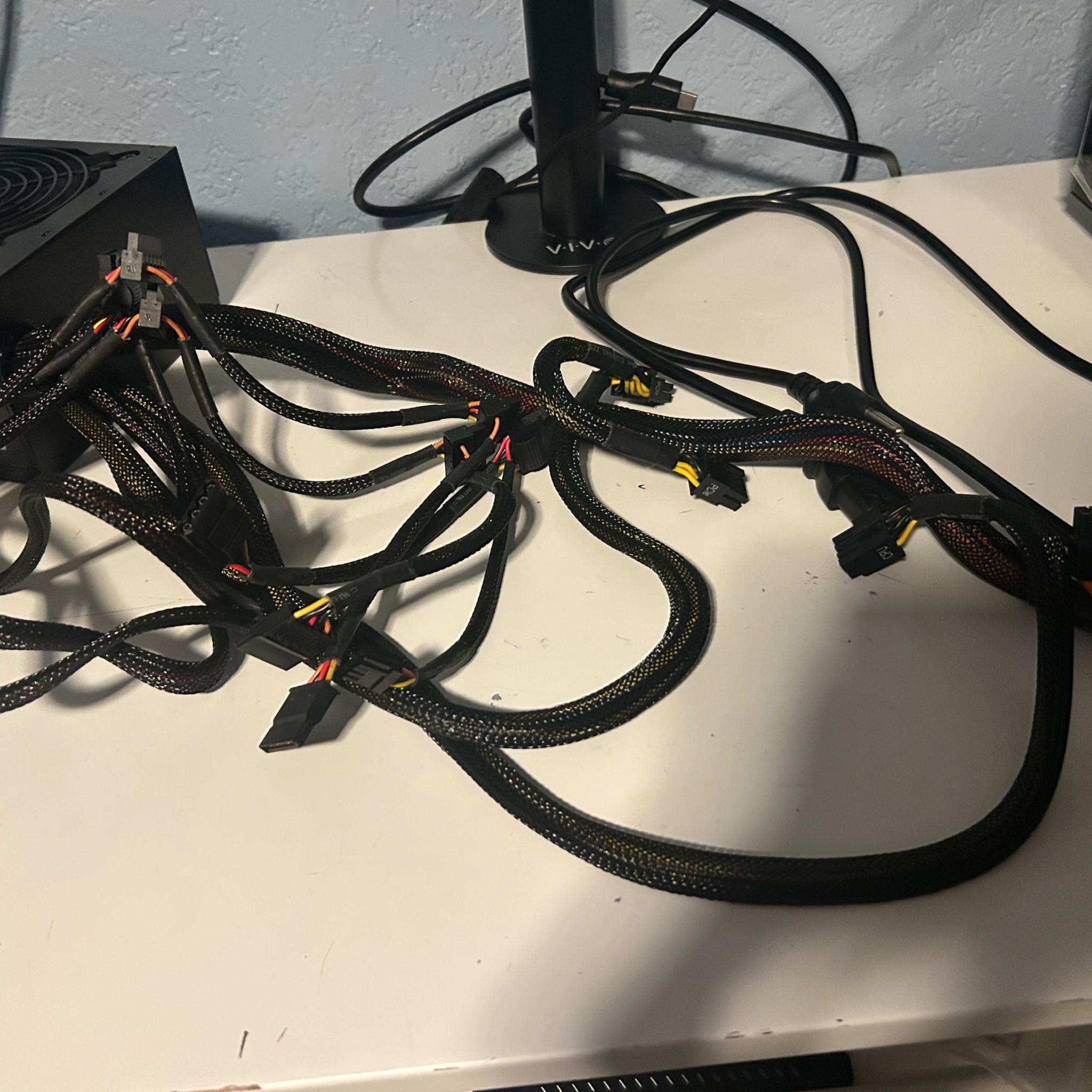 600W PSU