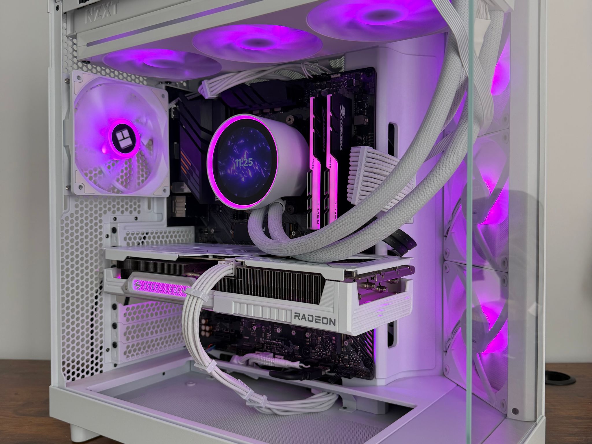 🤍 All White Build — RX 9060 XT 16GB | Ryzen 7 5700X3D | 32GB RGB | Kraken Elite LCD 🤍