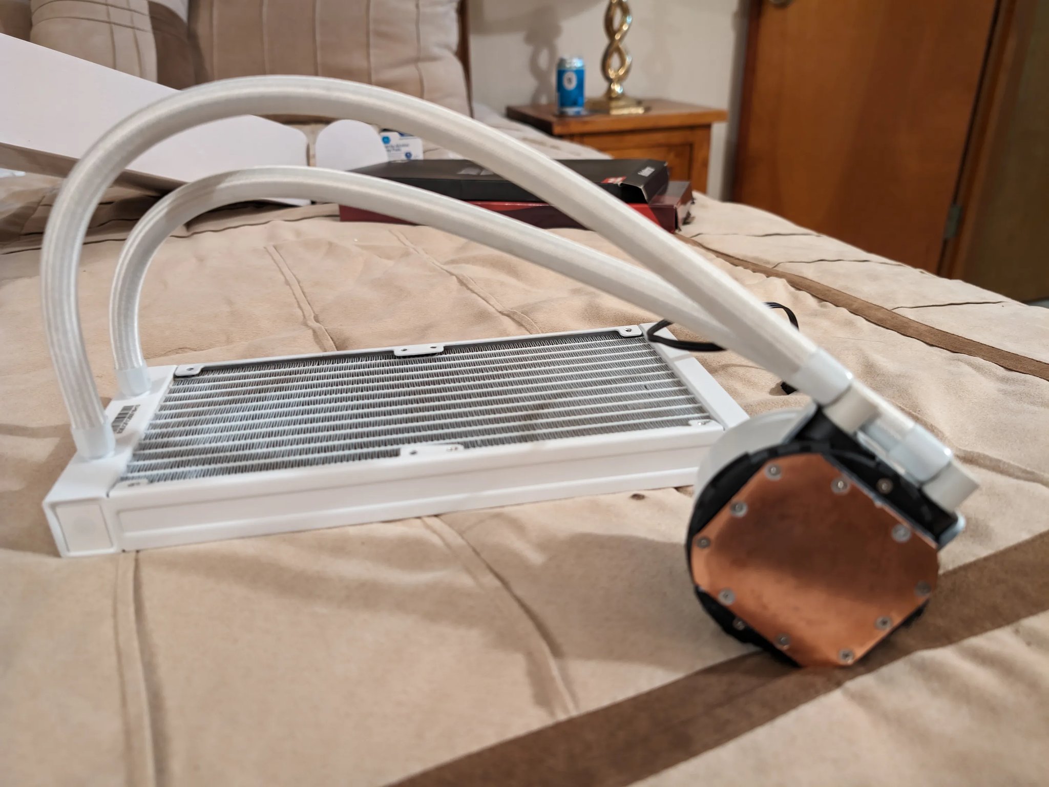 ID Cooler 240 AIO White