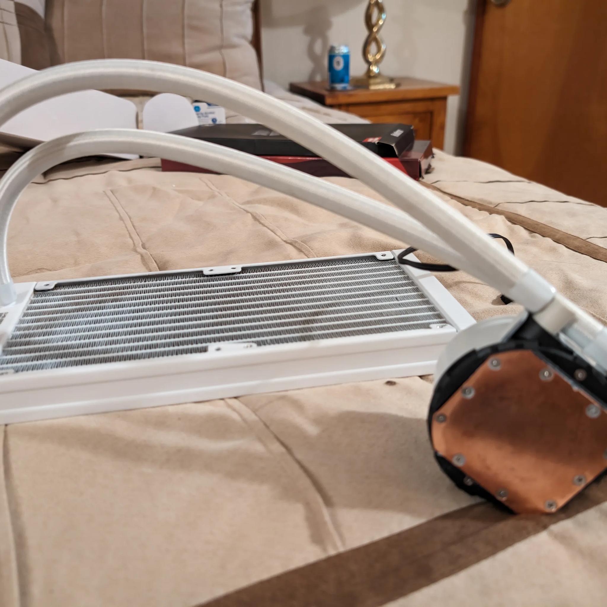 ID Cooler 240 AIO White