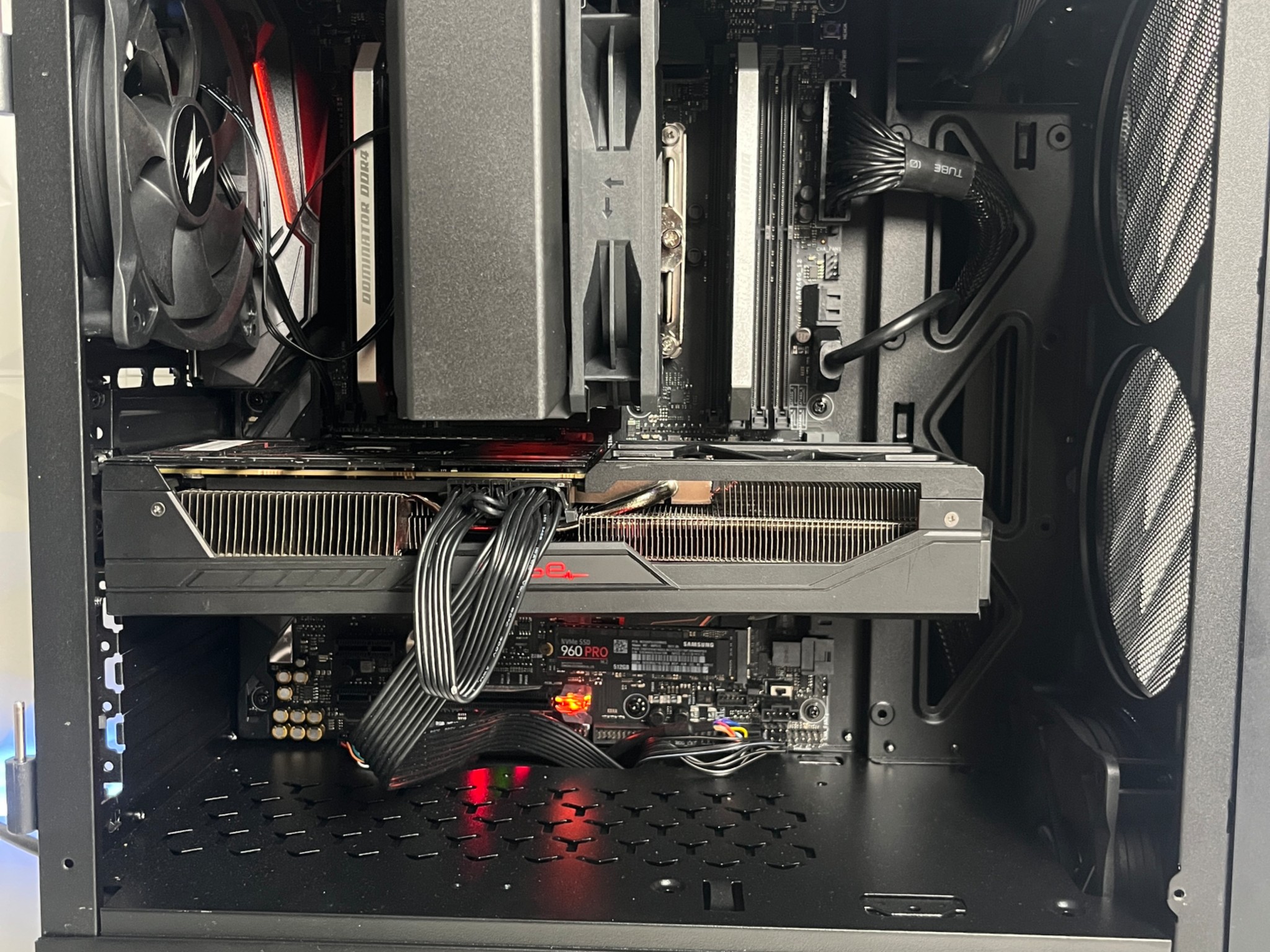 ⚫️⚫️ | i7 6850K + RX Vega 56 8GB | 16GB | WiFi & BT INCLUDED