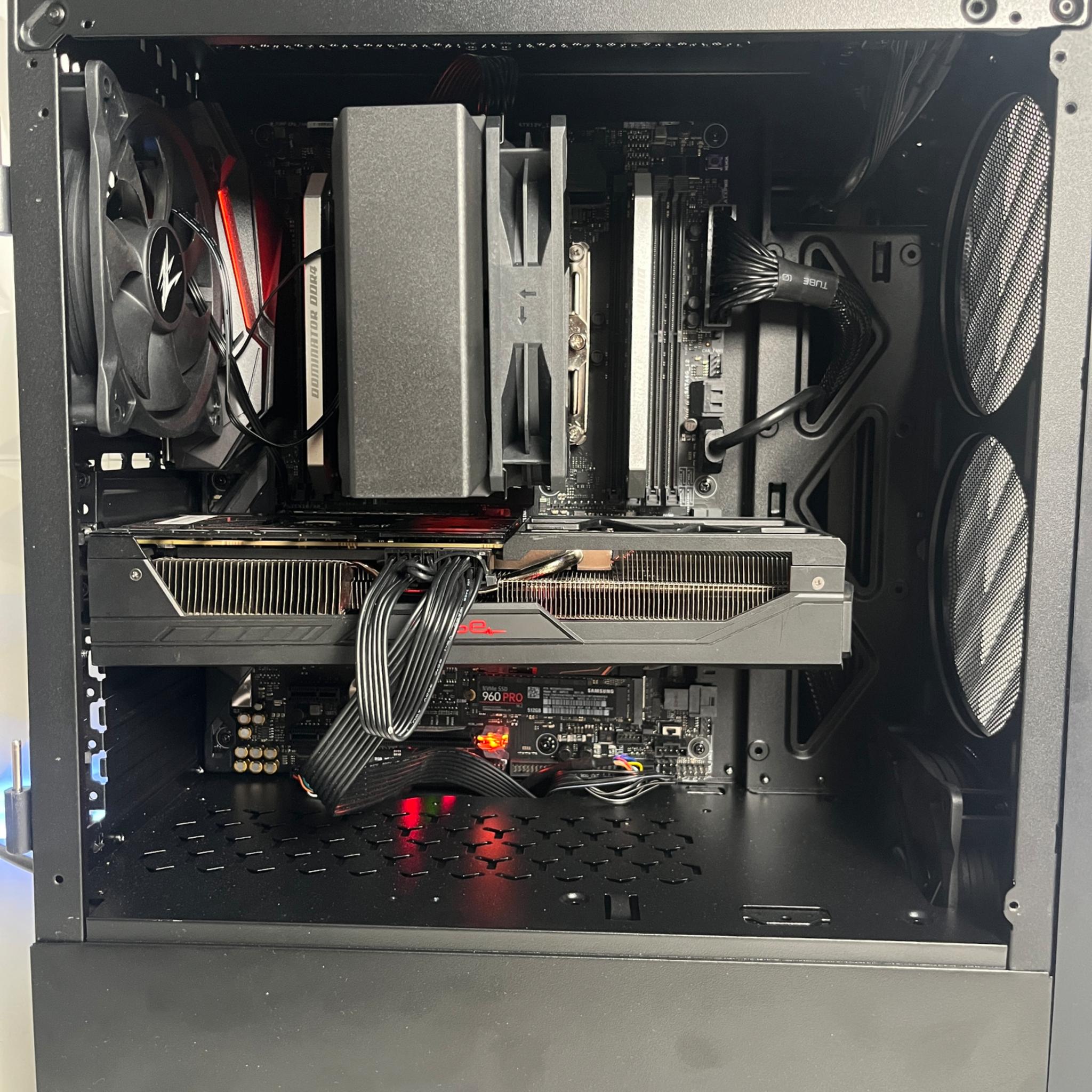 ⚫️⚫️ | i7 6850K + RX Vega 56 8GB | 16GB | WiFi & BT INCLUDED