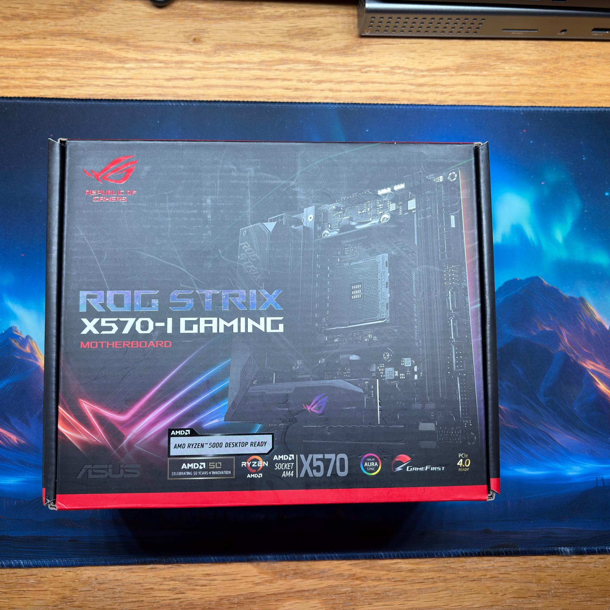 ASUS ROG Strix X570-I Gaming, X570 Mini-ITX Gaming Motherboard