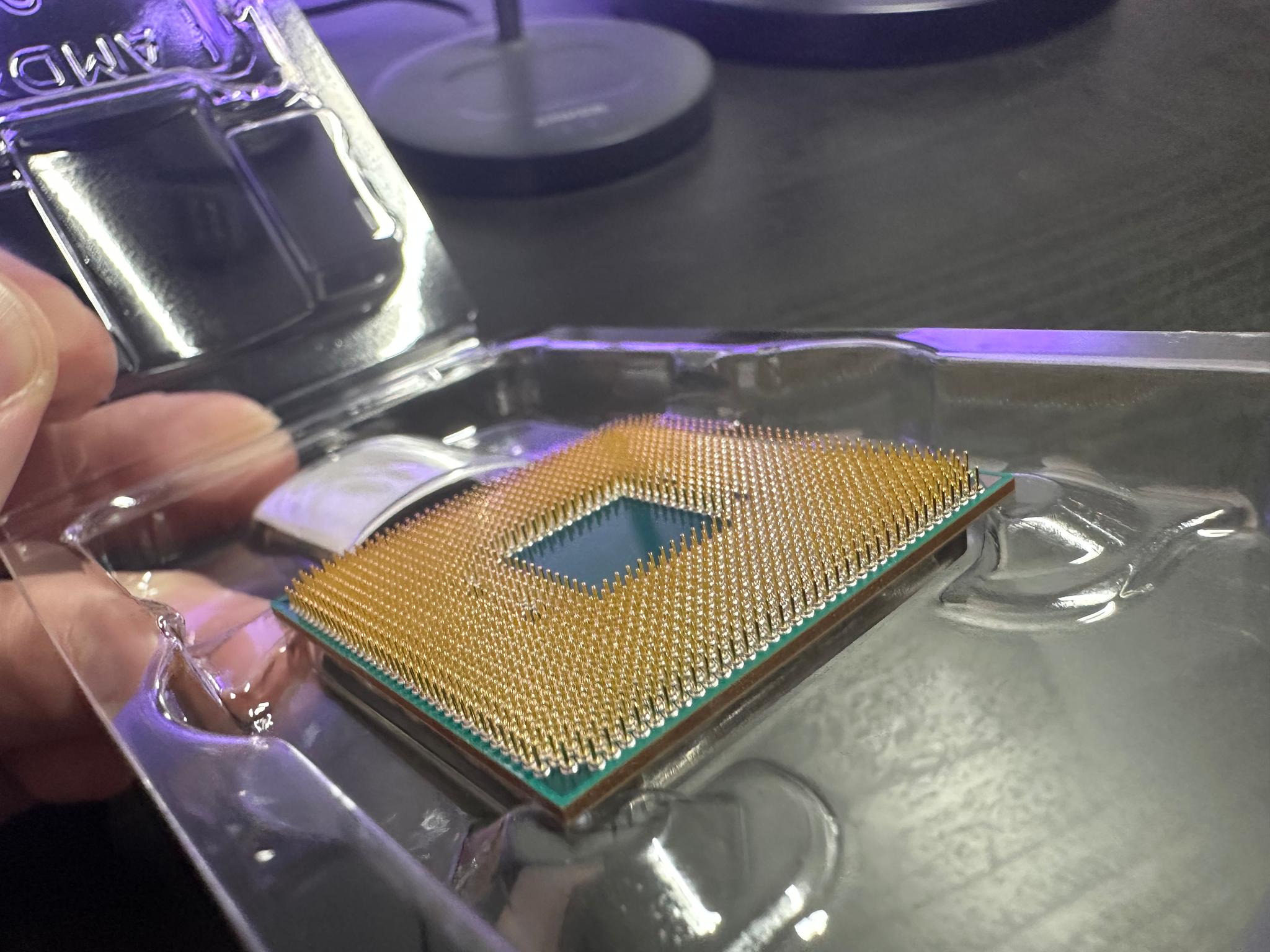AMD Ryzen 7 2700X 3.7GHz 8 Core AM4