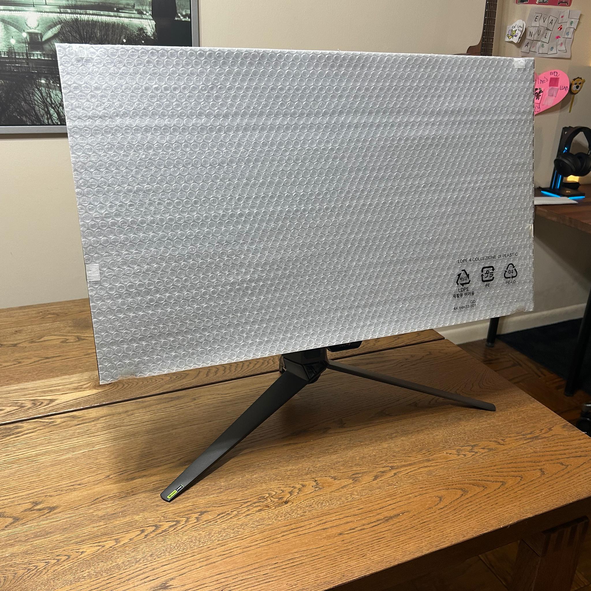 Asus ROG Swift PG32UCDM 4K 240HZ QD-OLED