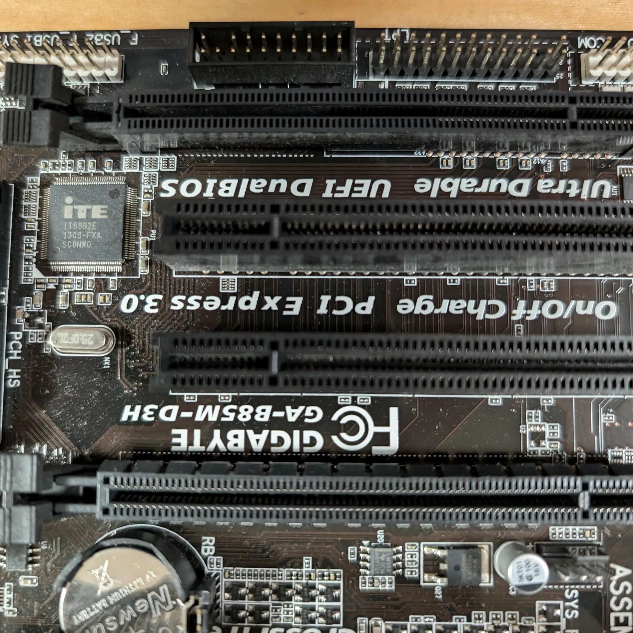 MSI B85M / Intel Core i5 4670 / Arctic cooler combo
