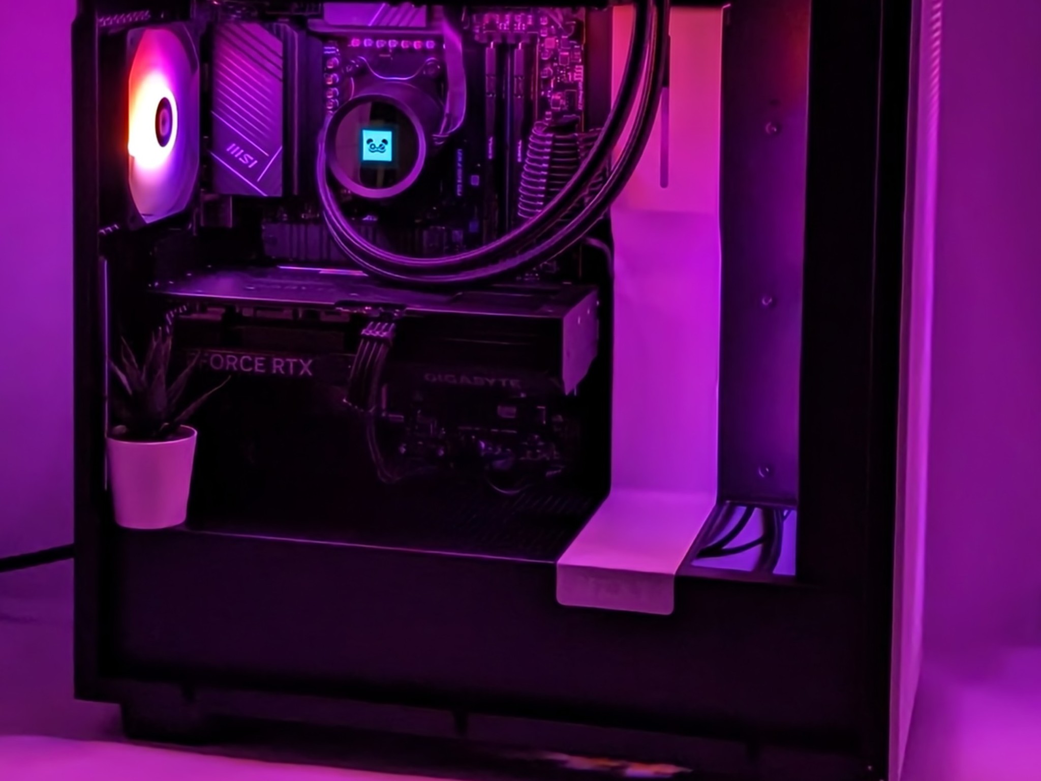 RyzenFlow | Nvidia RTX 4070 | Ryzen 7 7700X | 32gb RAM | Samsung 990 Pro 1TB Gen 4 NVMe SSD