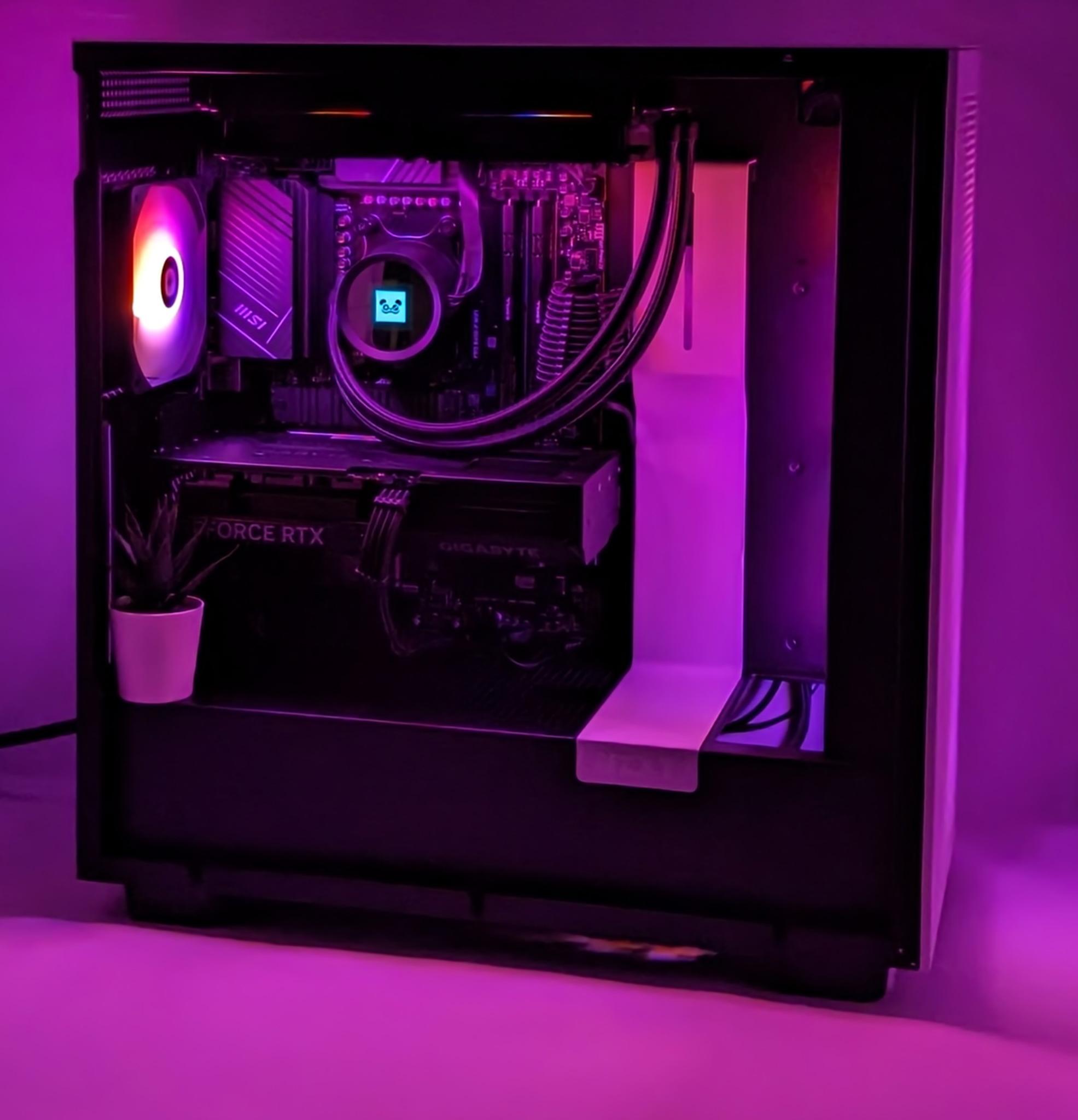 RyzenFlow | Nvidia RTX 4070 | Ryzen 7 7700X | 32gb RAM | Samsung 990 Pro 1TB Gen 4 NVMe SSD
