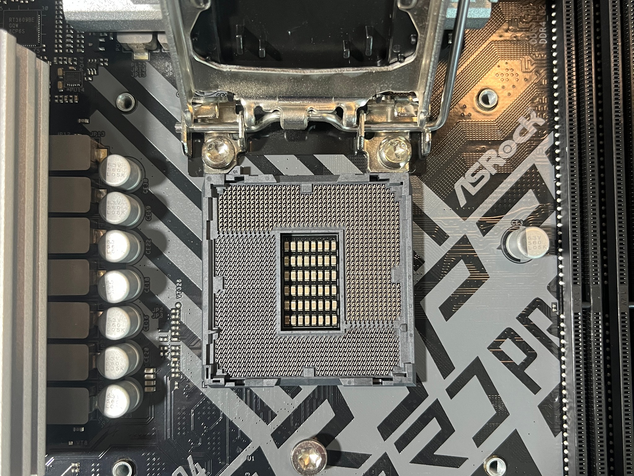 ASRock Z590 PRO4 ATX Motherboard LGA1200 Intel DDR4 PCIe HDMI USB Gaming