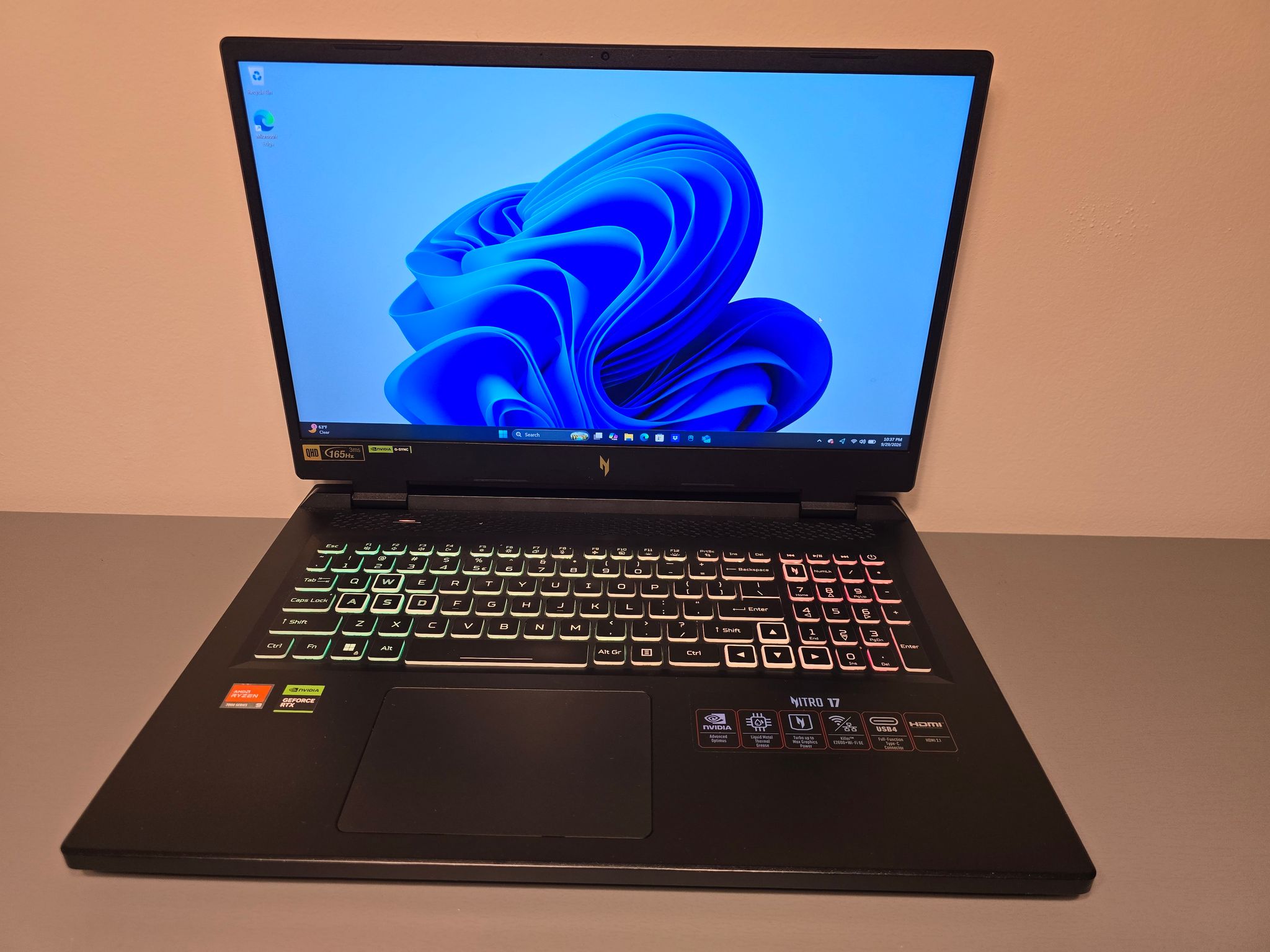 Share Acer Nitro 17 Ryzen 9 7940hs 32GB 1TB SSD RTX 4070 QHD 165hz - Excellent