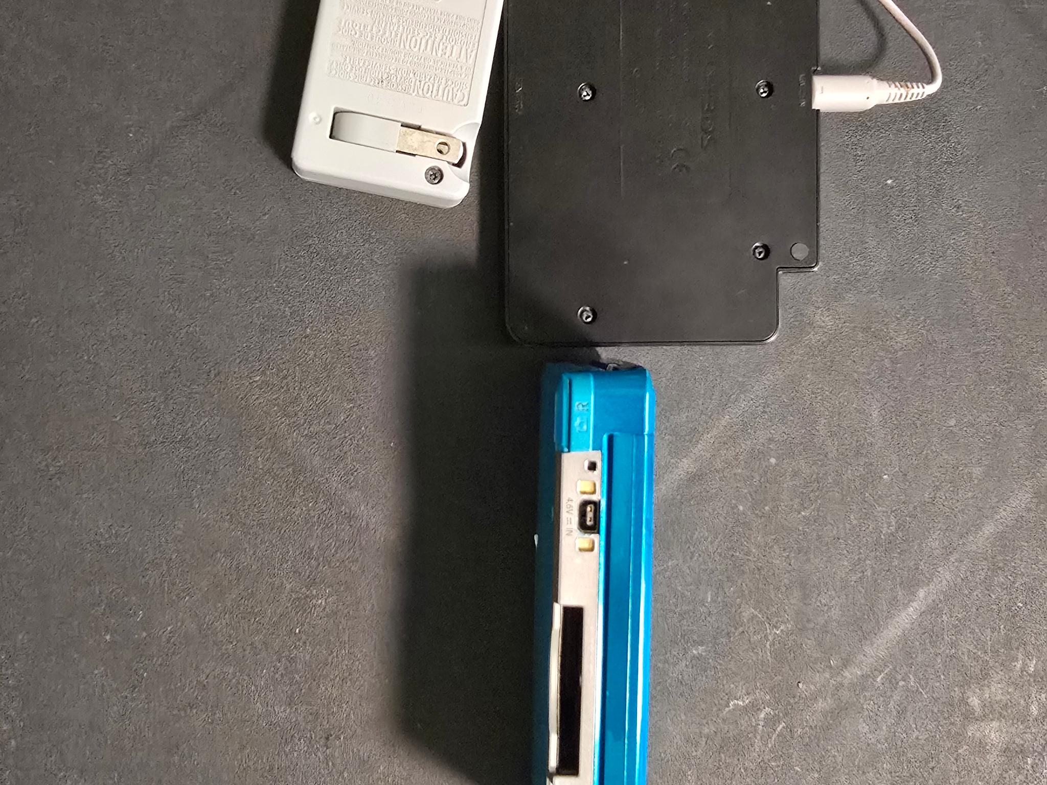 Nintendo 3DS (Custom Firmware) – 32GB – Homebrew Bundle