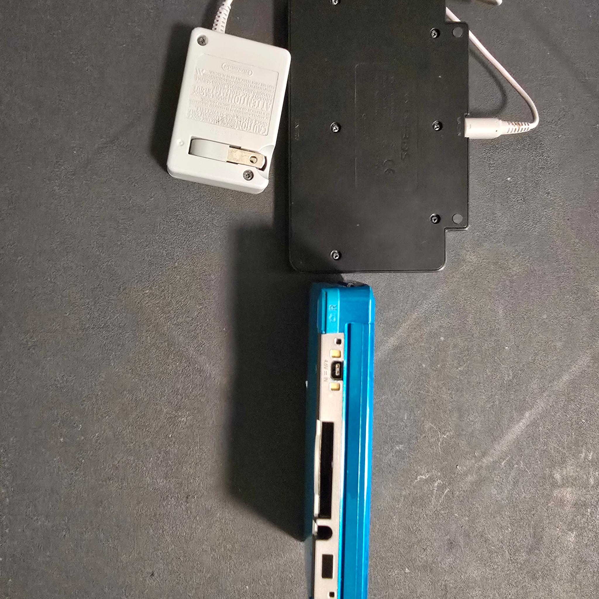 Nintendo 3DS (Custom Firmware) – 32GB – Homebrew Bundle