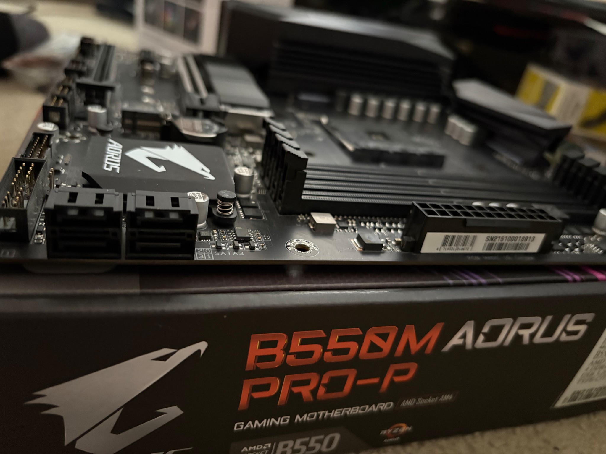 Gigabyte B550M Aorus Pro-P (READ DESCRIPTION)