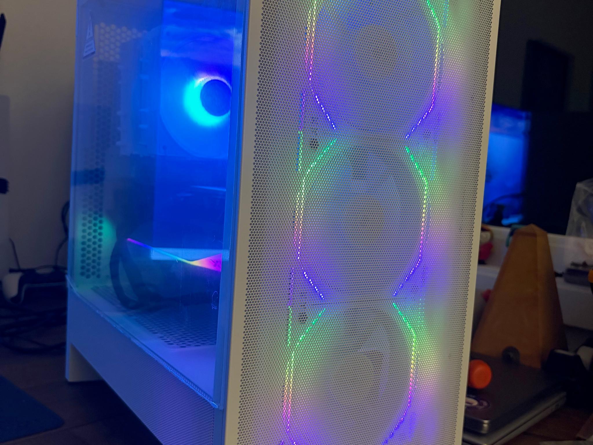 Custom Gaming PC: 12900kf, RX 9070 XT, 32GB DDR5