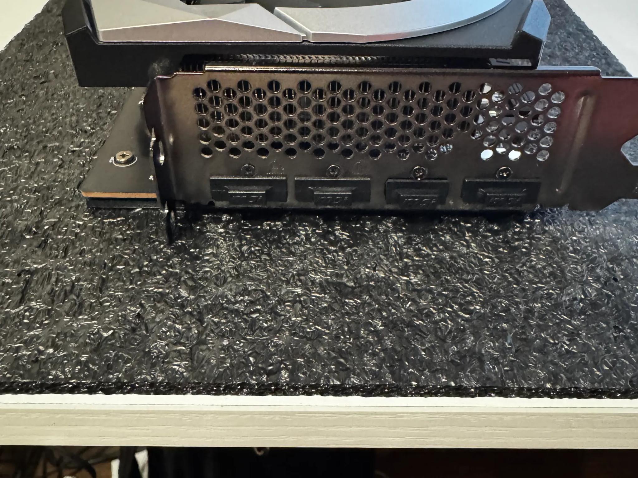 MSI Mech 2X/AMD Radeon RX 6750XT
