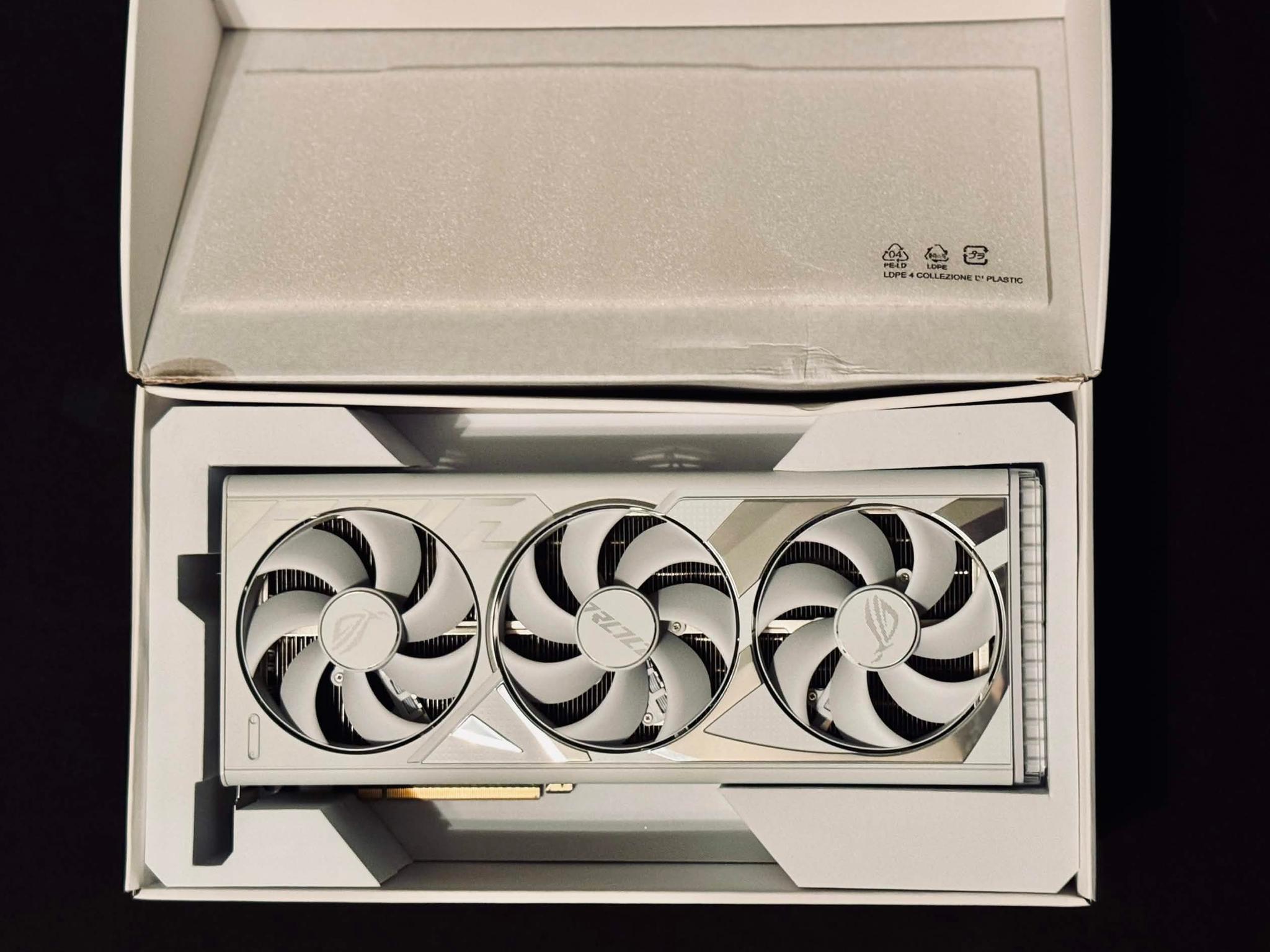 🤍 ASUS ROG STRIX GeForce RTX 4090 GAMING OC White 24GB🤍