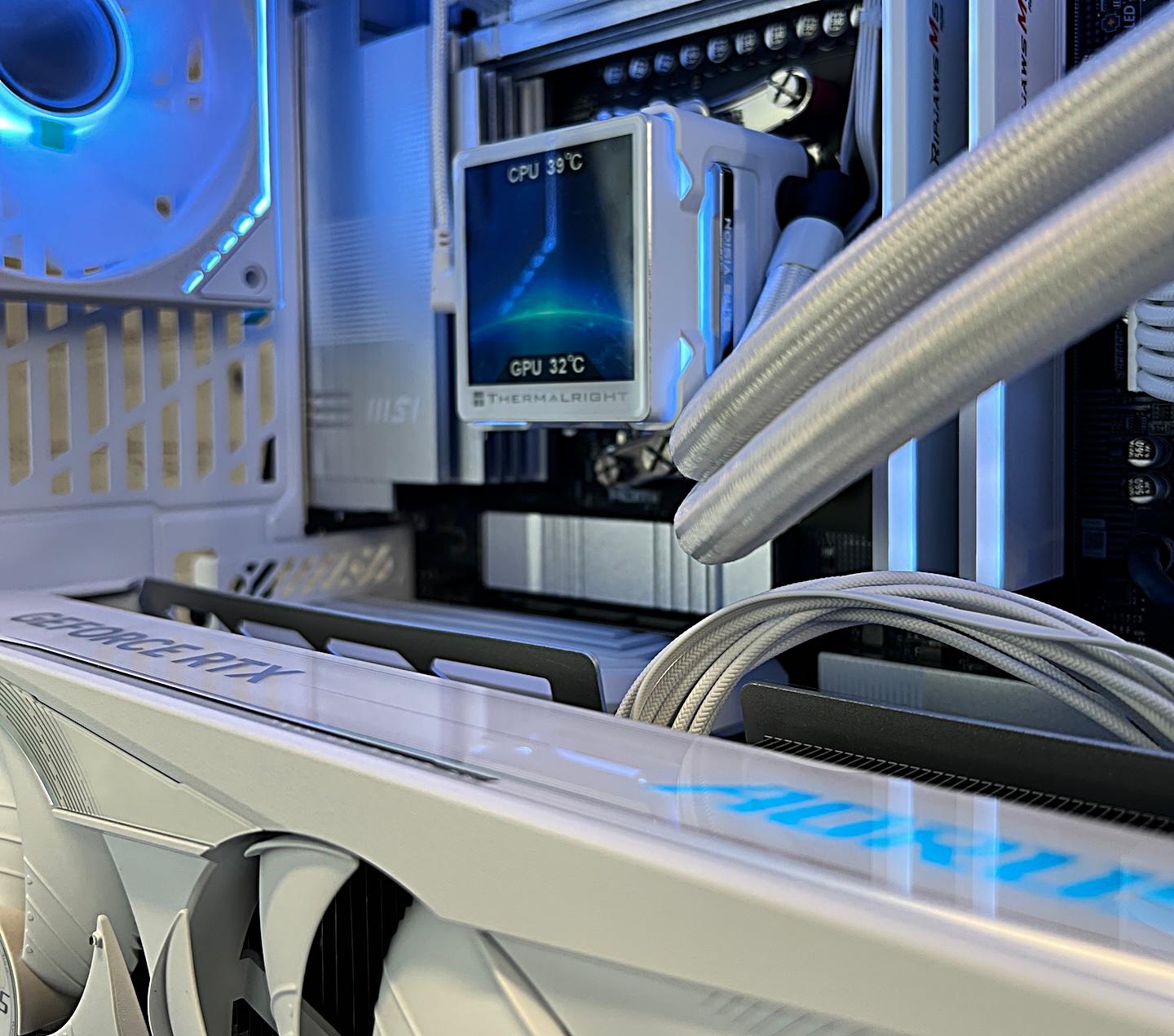 The Touch👈 RTX 5080 Master ICE ❄️ Ryzen 7 9800X3D ❄️ 64GB RAM ❄️ 4TB M.2 ❄️ WIFI 7 🎮 Game Bundle