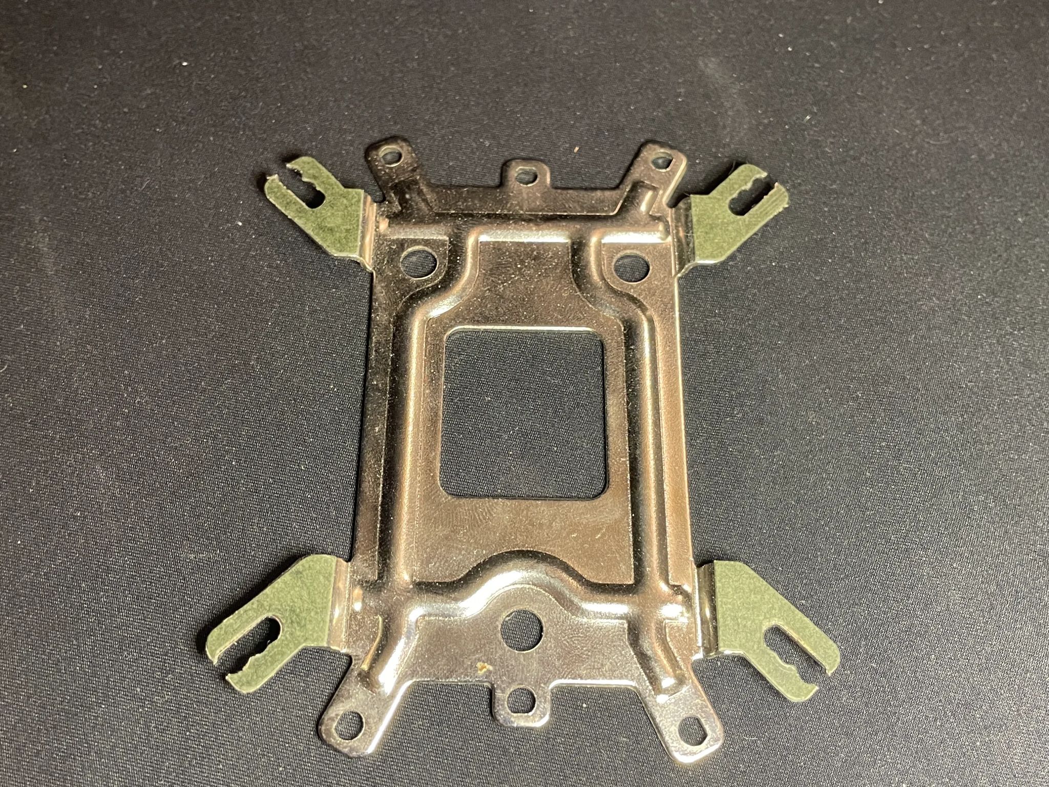 Asus rog supreme fx maximus VII Motherboard CPU Mount