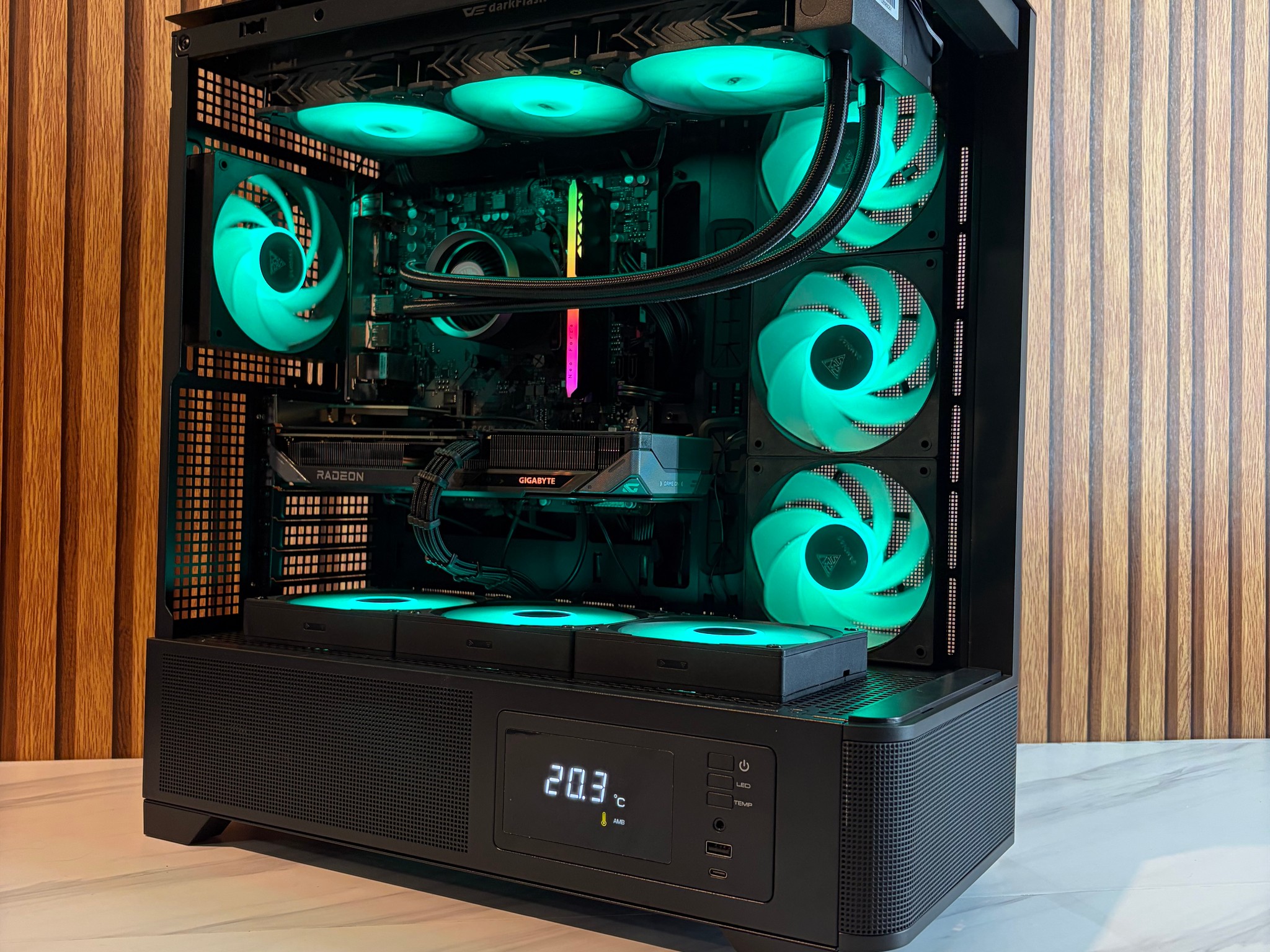 9060XT 16GB | RYZEN 5 9600X  | 16GB DDR5 | 650W | 360MM
