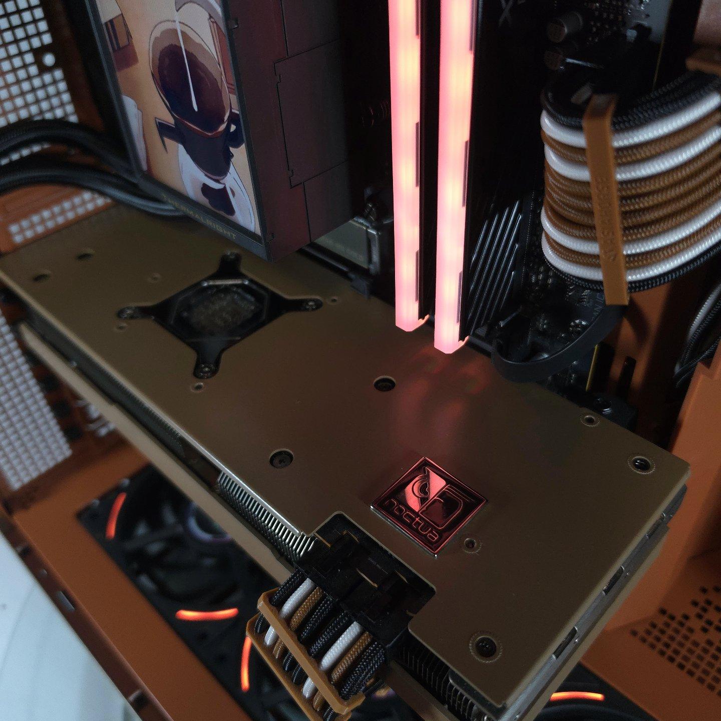 Radeon RX 7900XTX 🤎 Ryzen 7 9800X3D
