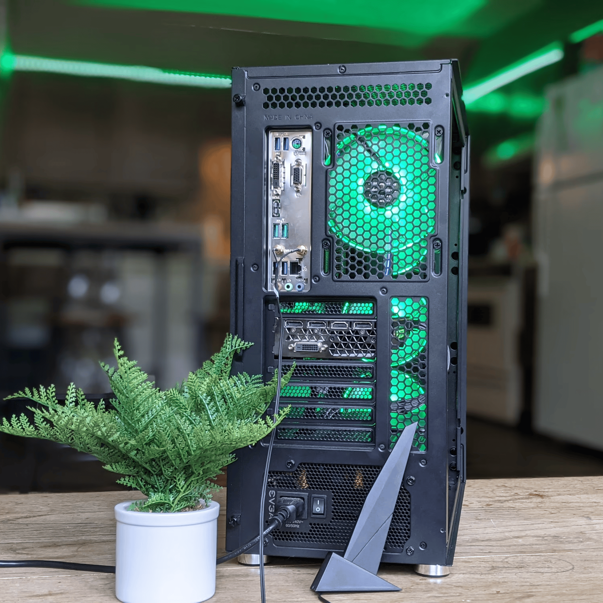 Ryzen 3300x GTX 1070ti Black Silver and RGB PC