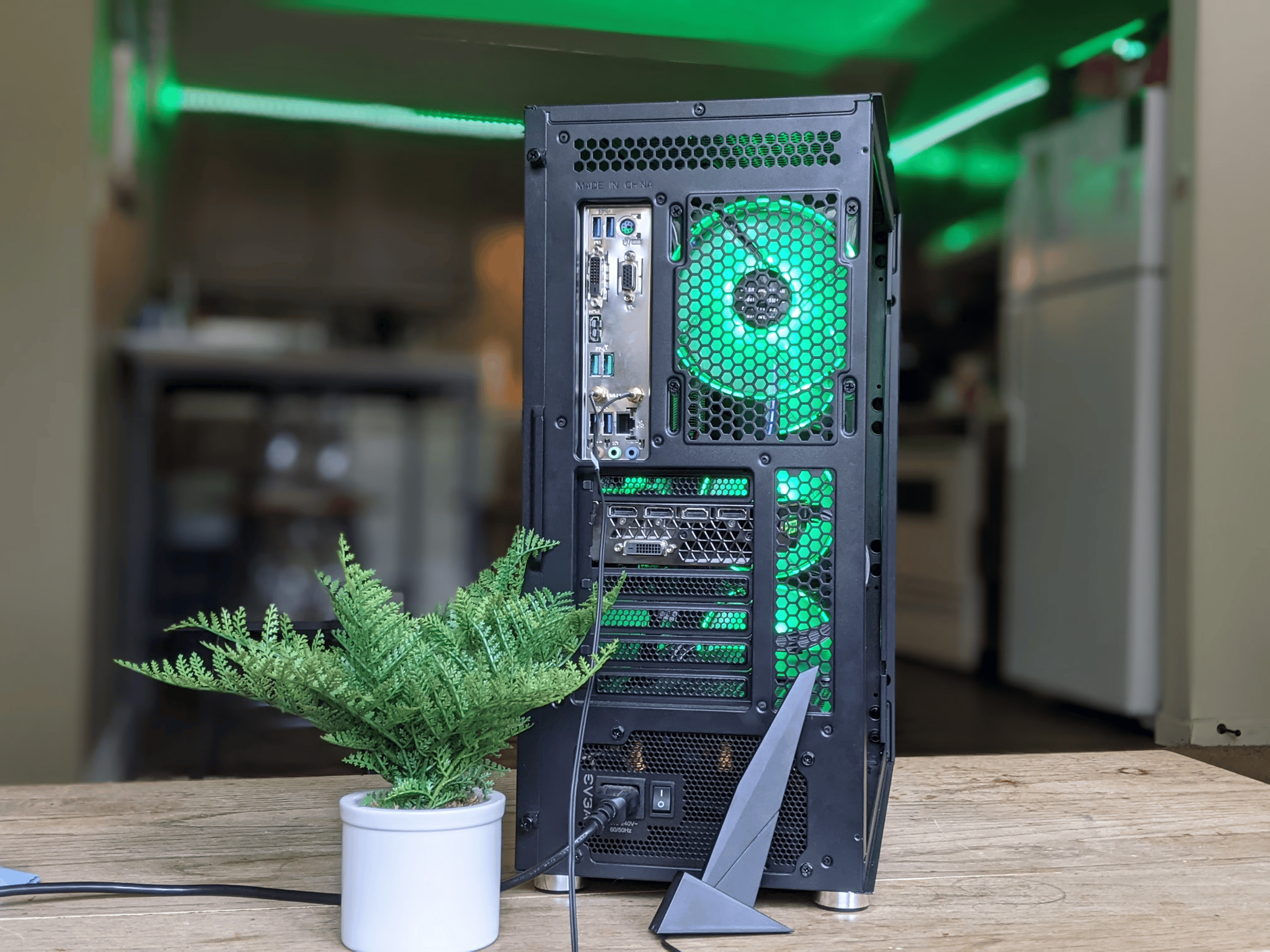 Ryzen 3300x GTX 1070ti Black Silver and RGB PC