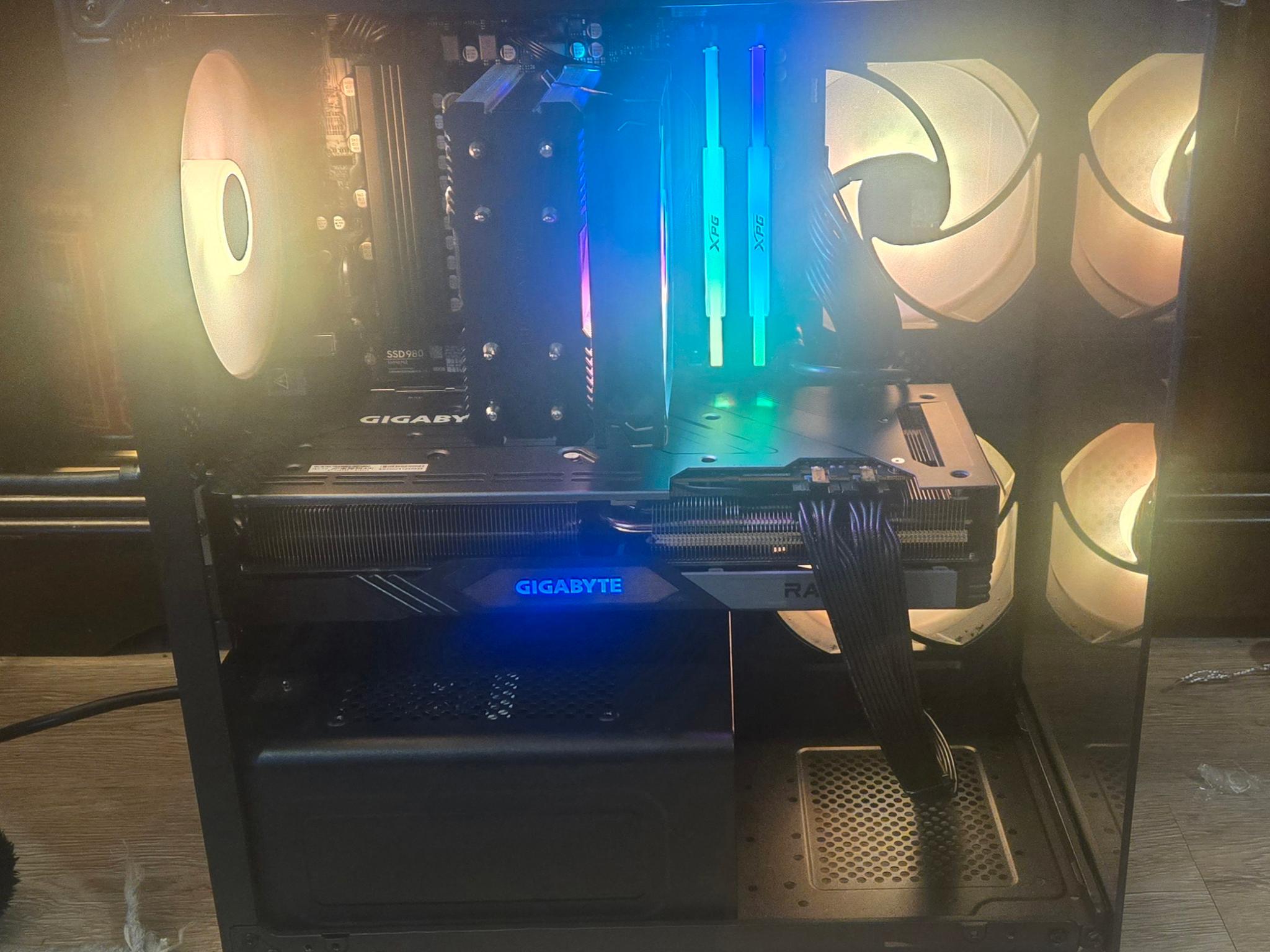 Ryzen 5 7600x - RX 7800xt