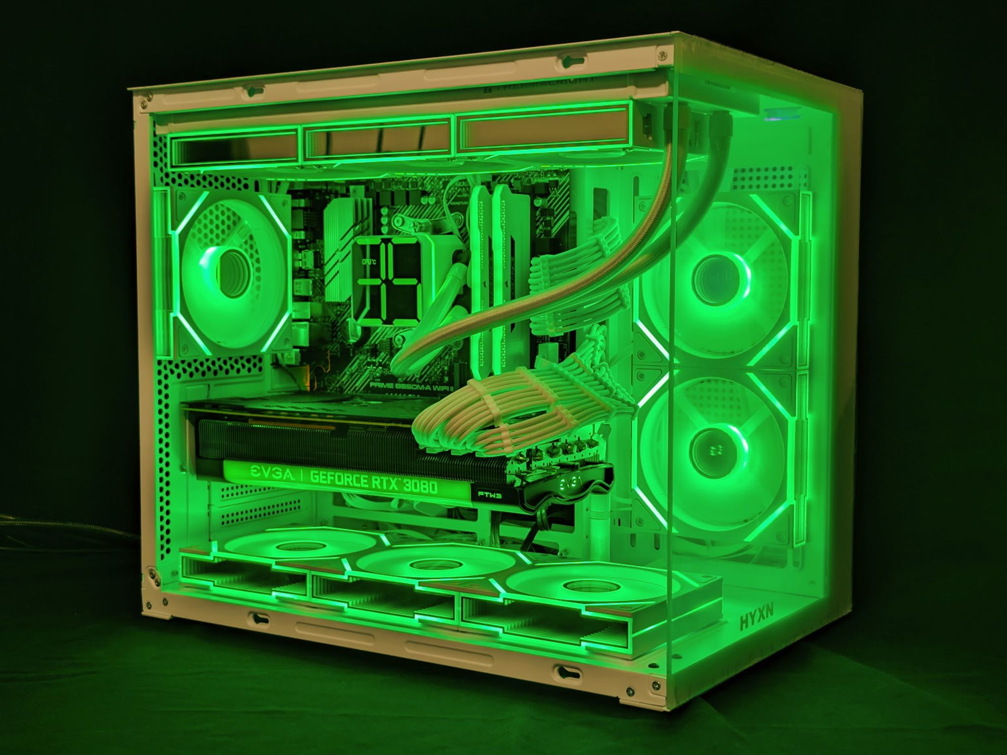 White Gaming PC | RTX 3080, R7 5800X, 32GB RAM, 1TB SSD