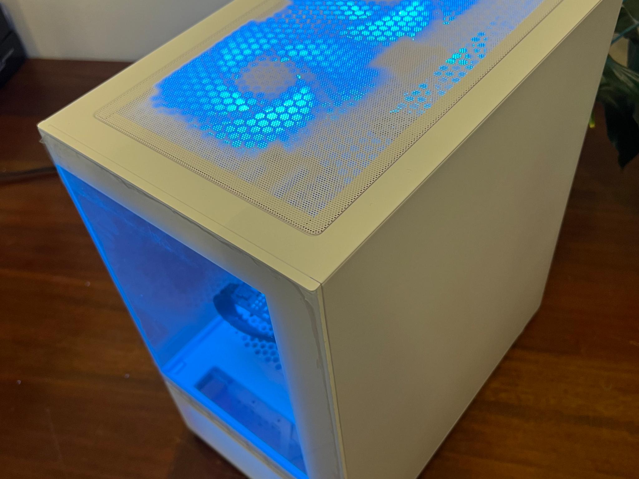 Intel 10 Core White Gaming PC RX 580 1tb SSD 32GB RAM WIFi WINDOWS 10 Pro