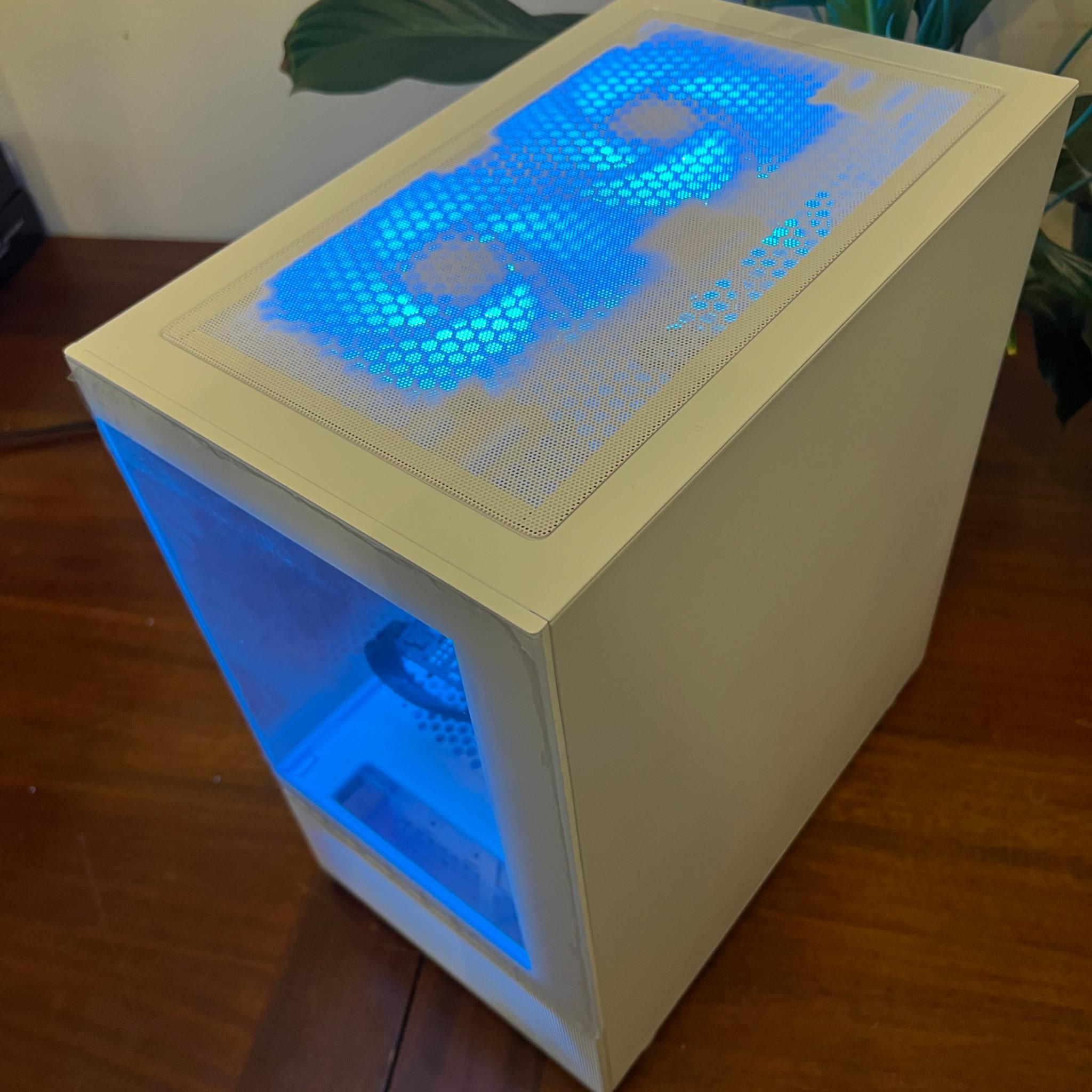 Intel 10 Core White Gaming PC RX 580 1tb SSD 32GB RAM WIFi WINDOWS 10 Pro