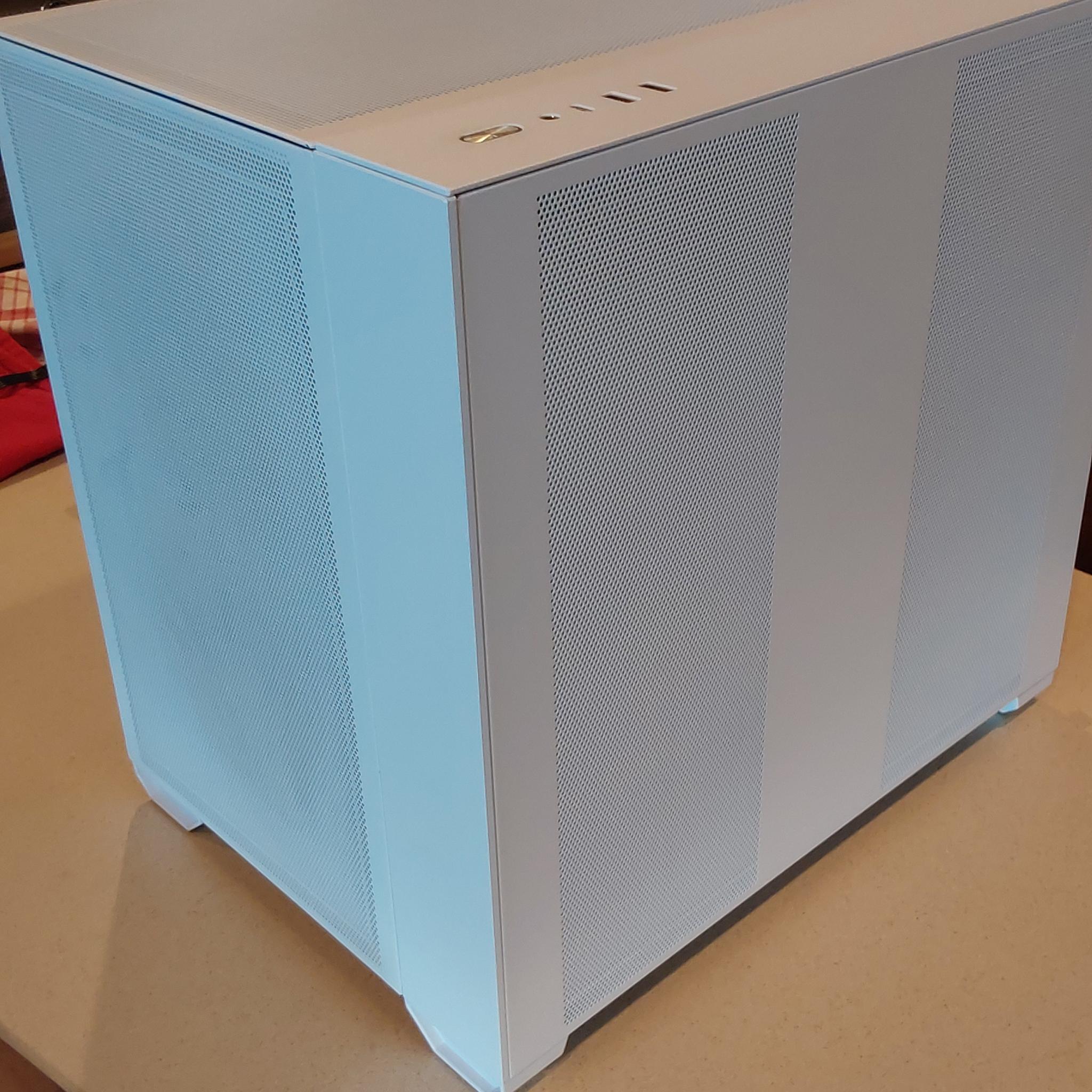 Lian Li O11 AIR MINI ATX Computer Case (White)