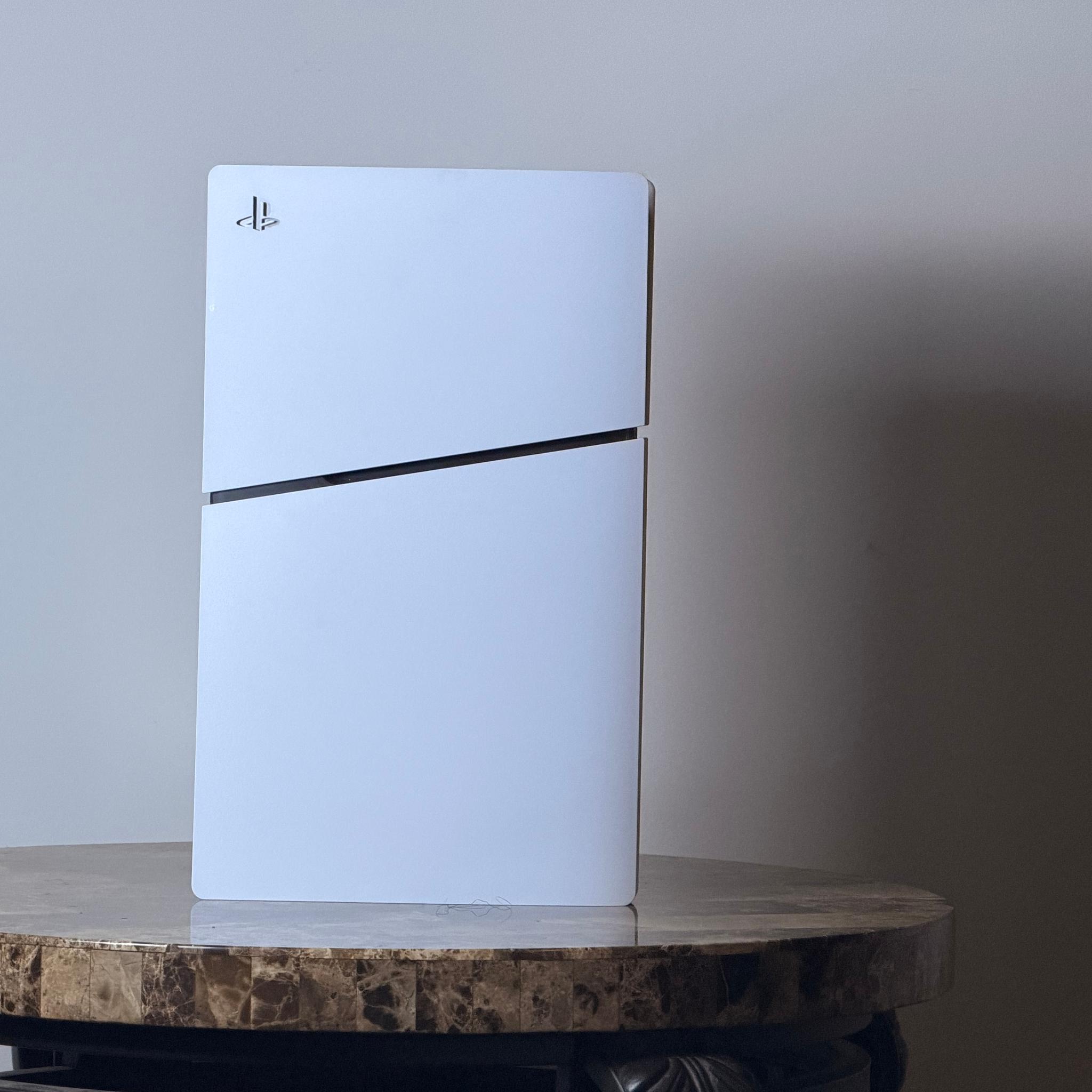 FREE SHIPPING 🎮 Like New Sony PS5 Slim Disc Edition Console 🎮