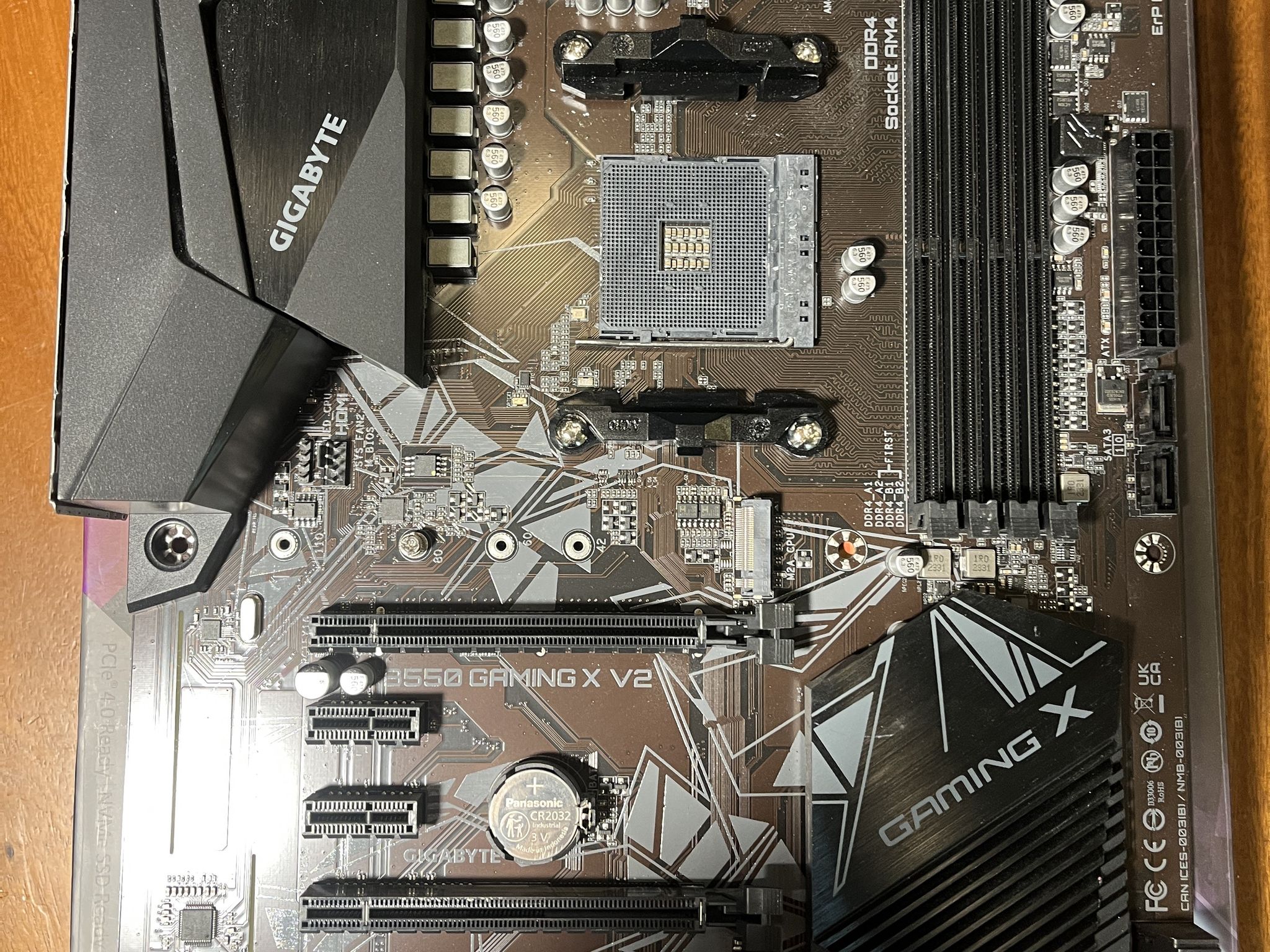 GIGABYTE B550 GAMING X V2 REV 1.3 AM4 AMD B550 SATA 6Gb/s USB 3.0 ATX Motherboard