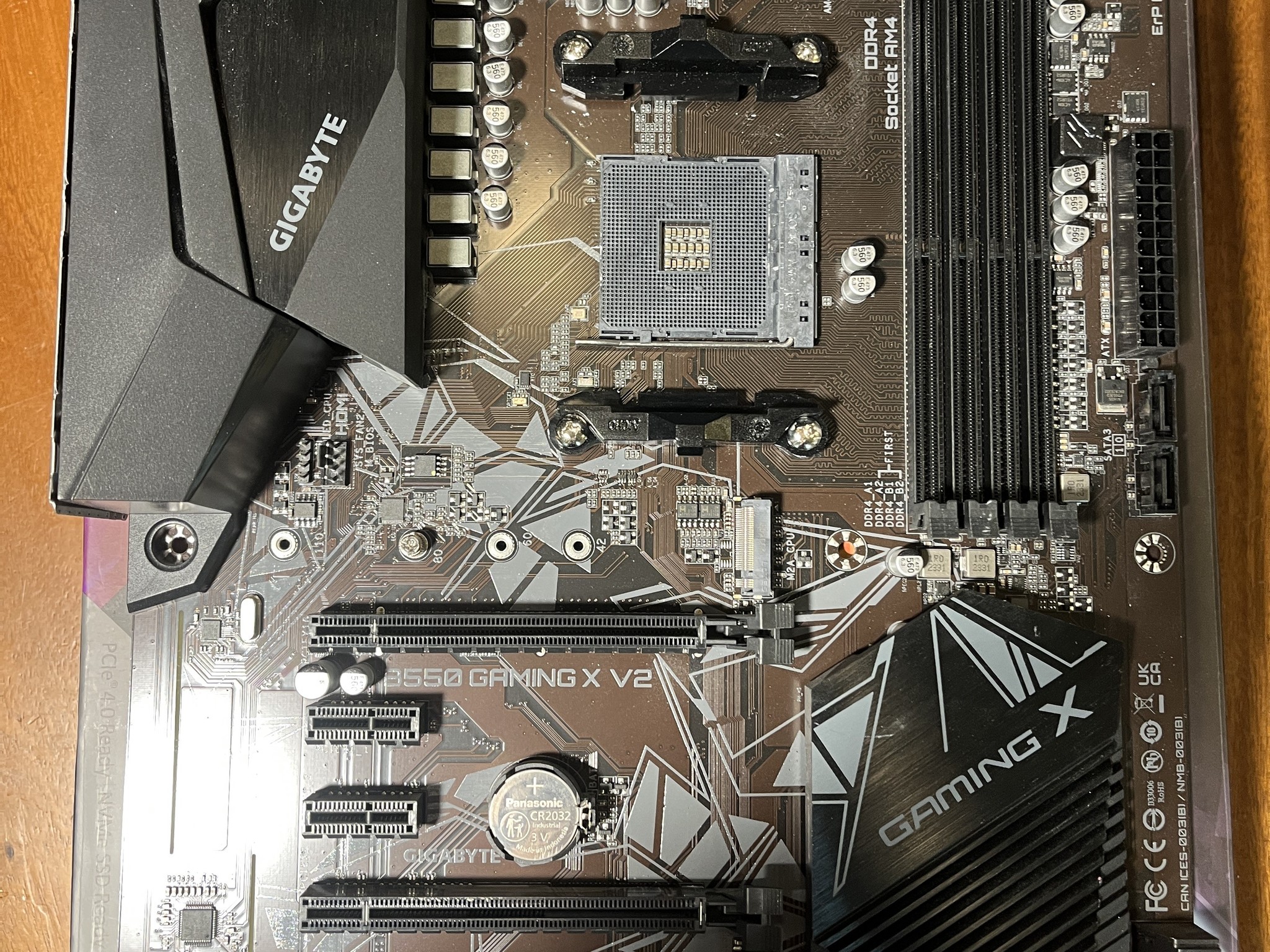 GIGABYTE B550 GAMING X V2 REV 1.3 AM4 AMD B550 SATA 6Gb/s USB 3.0 ATX Motherboard