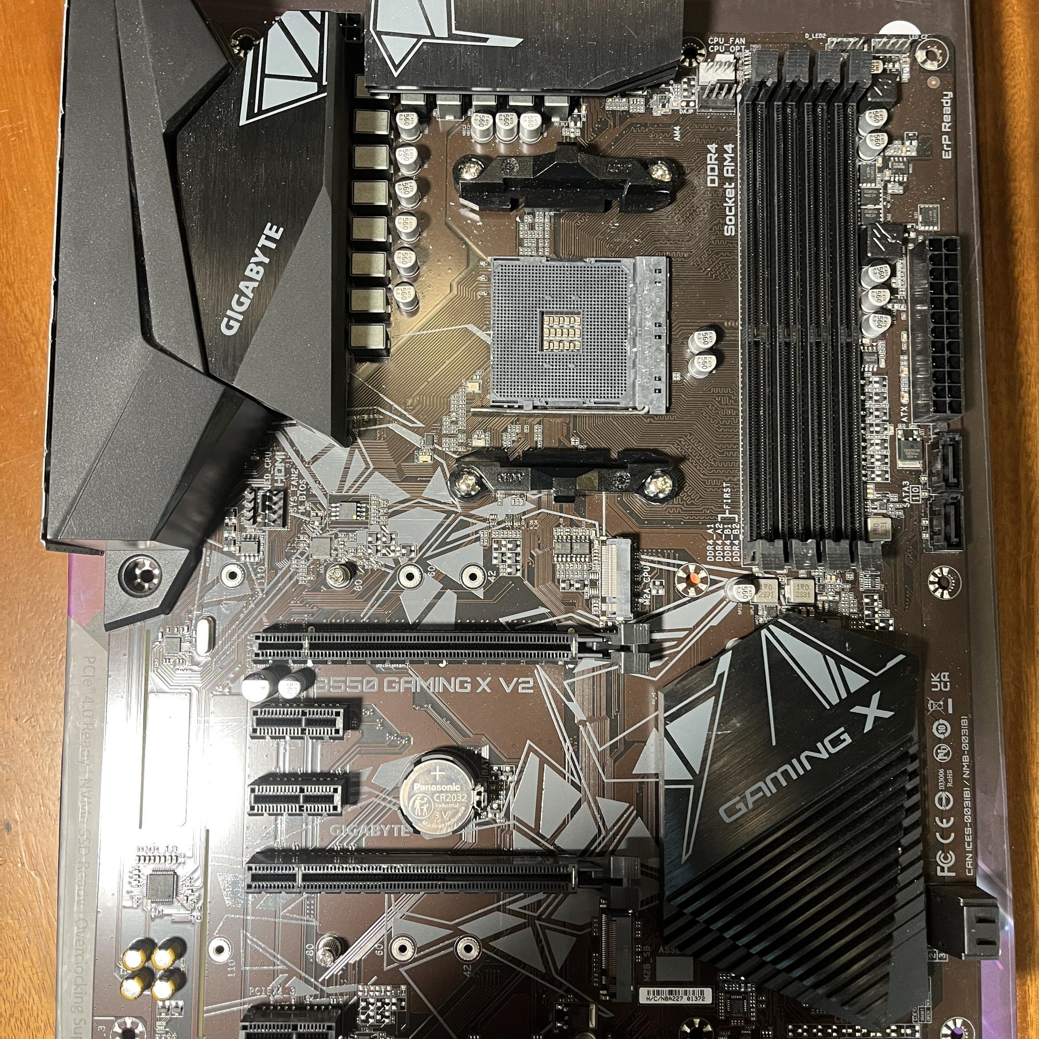 GIGABYTE B550 GAMING X V2 REV 1.3 AM4 AMD B550 SATA 6Gb/s USB 3.0 ATX Motherboard