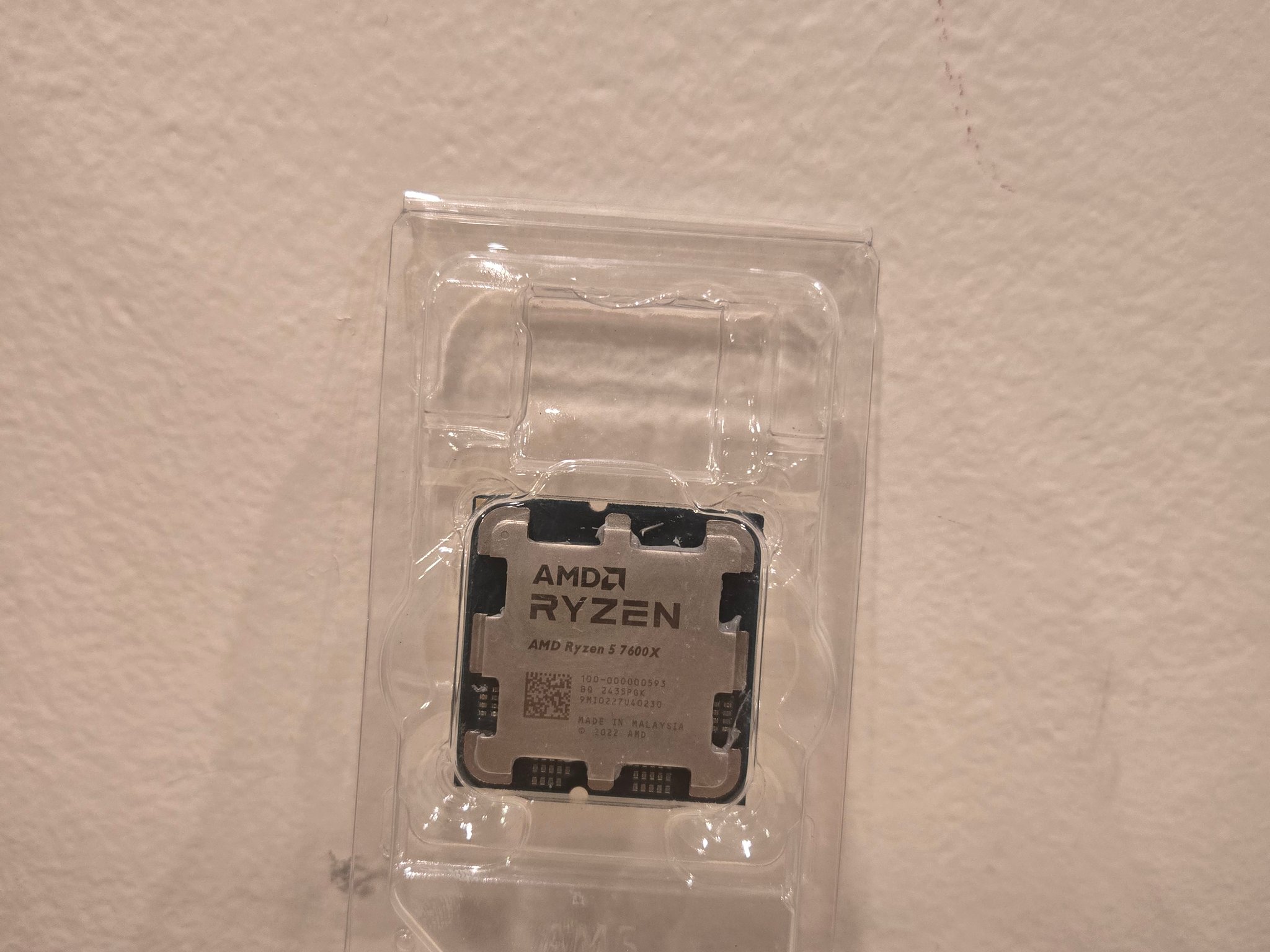 AMD Ryzen 5 7600X
