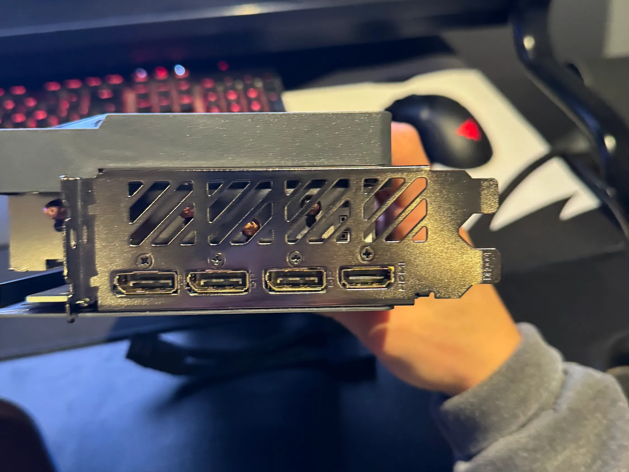 GIGABYTE GeForce RTX 4070 Ti Eagle OC 12G graphics Card, 3X WINDFORCE Fans, 12GB 192-bit GDDR6X