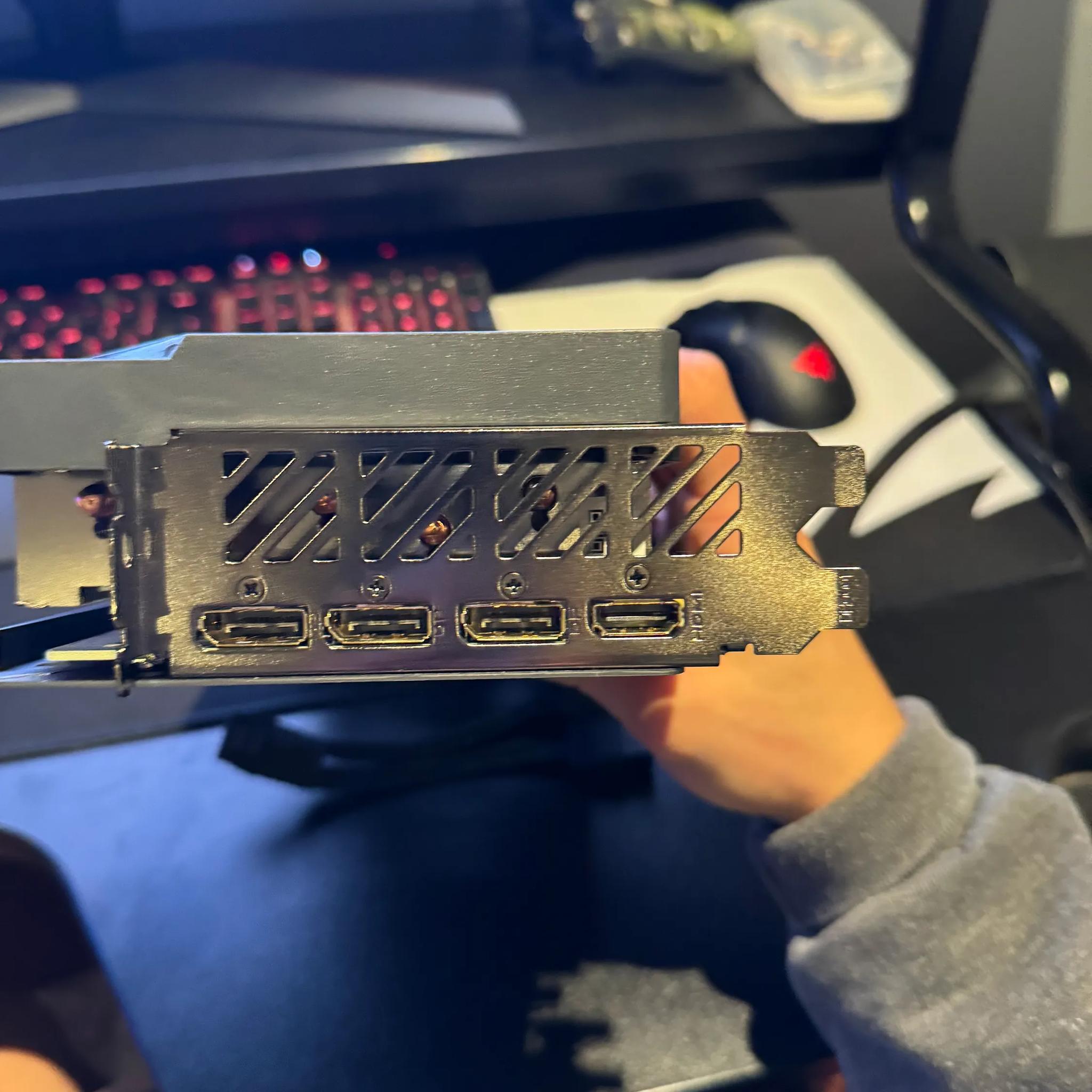 GIGABYTE GeForce RTX 4070 Ti Eagle OC 12G graphics Card, 3X WINDFORCE Fans, 12GB 192-bit GDDR6X