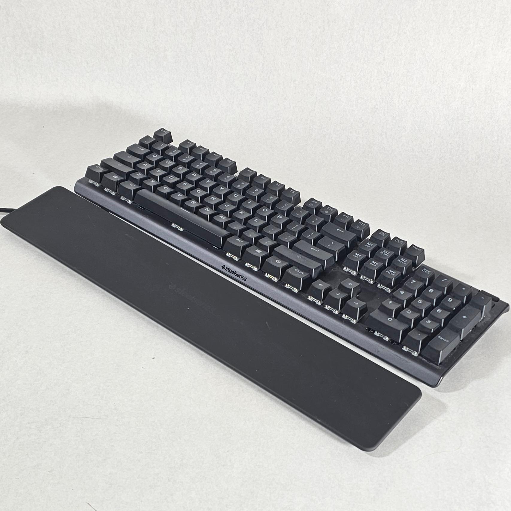 SteelSeries Apex 5 Mechanical Keyboard & Palm Wrist Rest
