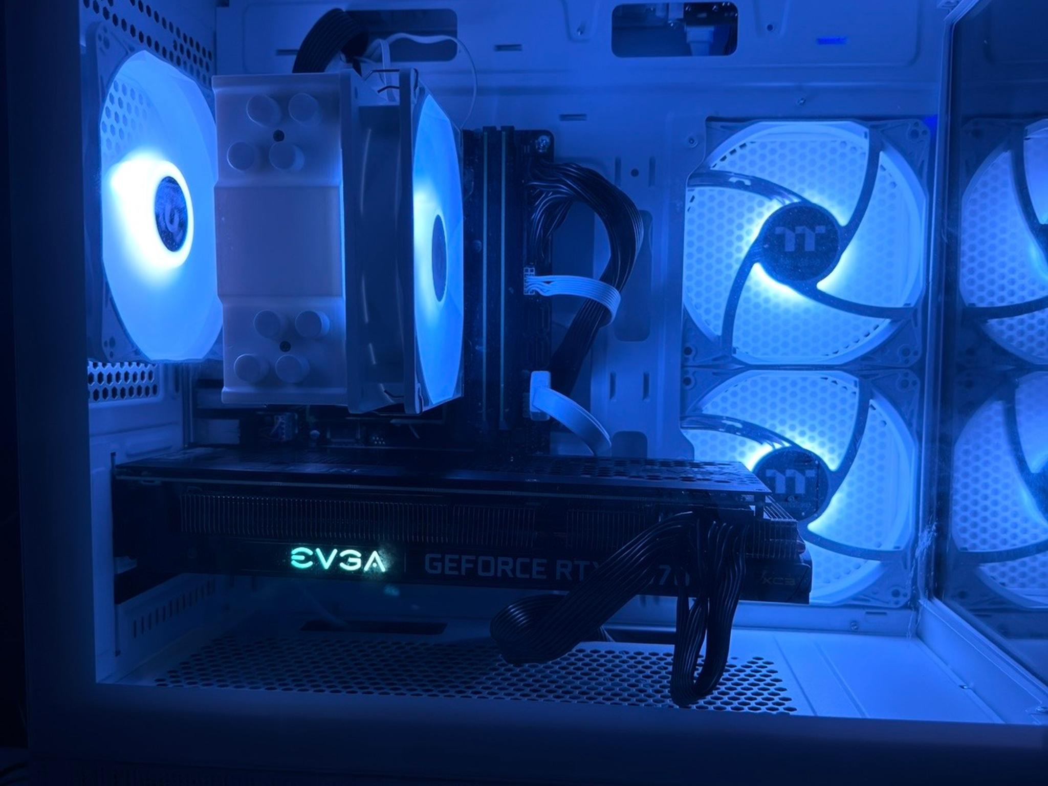 Custom Gaming PC | RTX 3070 ti , i7-9700, 16 GB DDR4 RAM