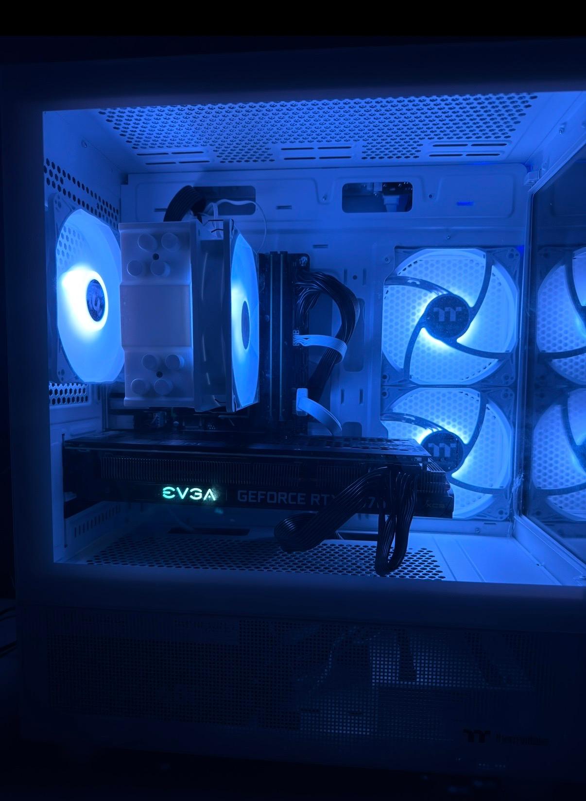 Custom Gaming PC | RTX 3070 ti , i7-9700, 16 GB DDR4 RAM