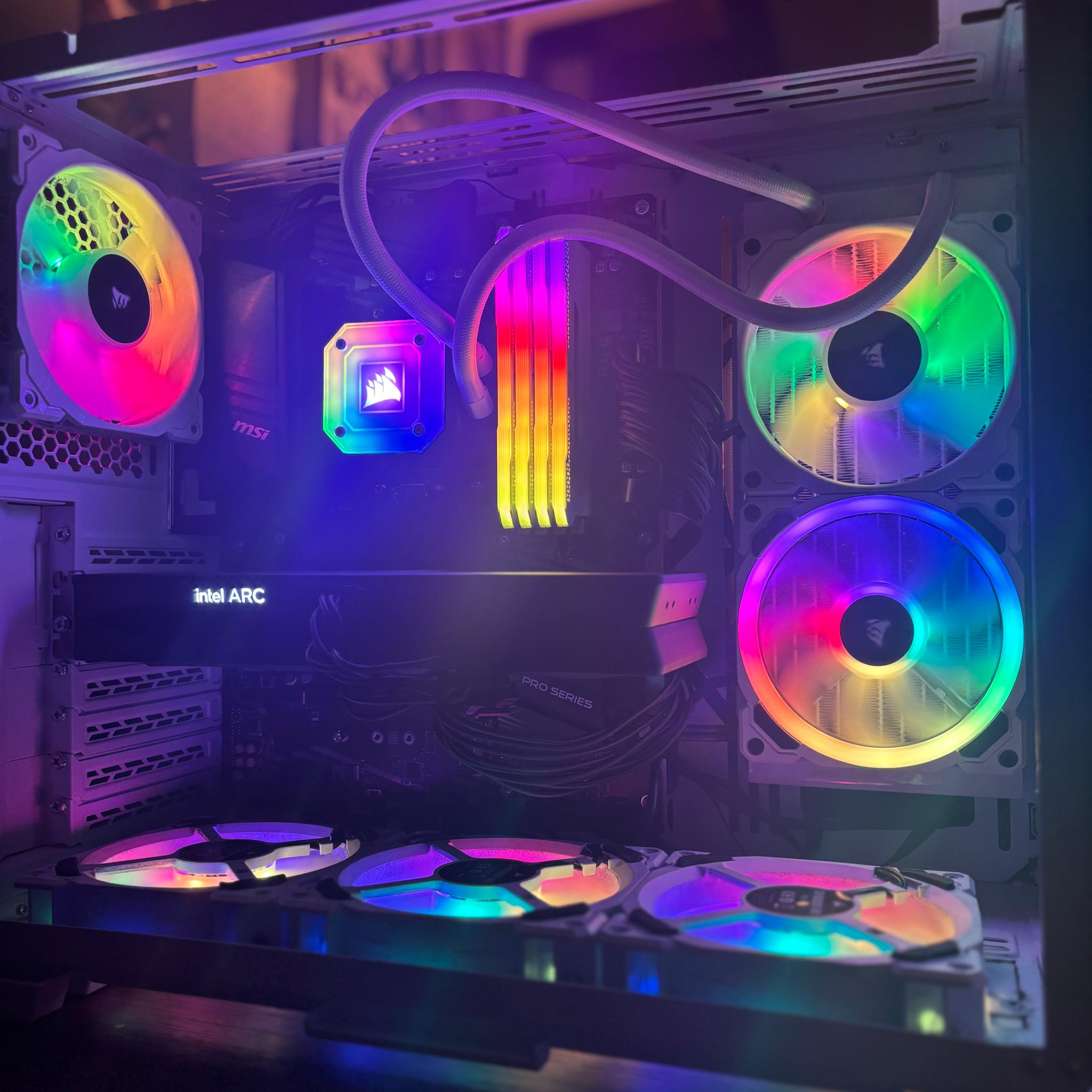 ALL WHITE | 1080p PC | B580 | R7 3700x | 32gb RAM | 2tb Storage