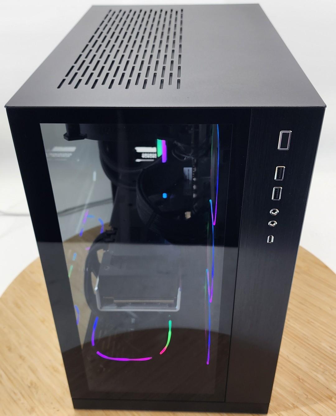 Gaming PC Ryzen 7 9700X 32GB RAM 2TB SSD RX 7900 XT 20GB Windows 11 Computer