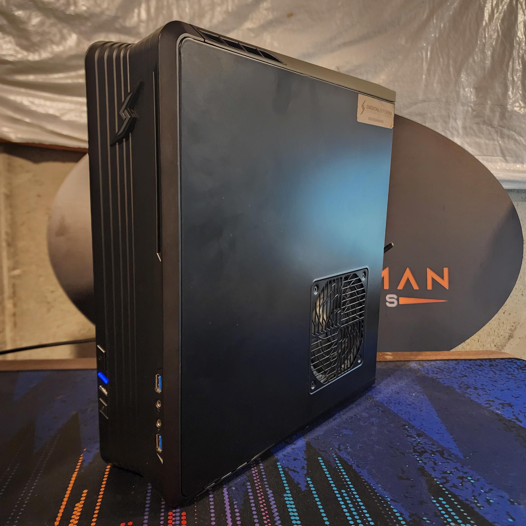 Nvidia GTX 980 Ti / i7-6700K / 16GB DDR4 RAM - Mini Gaming PC