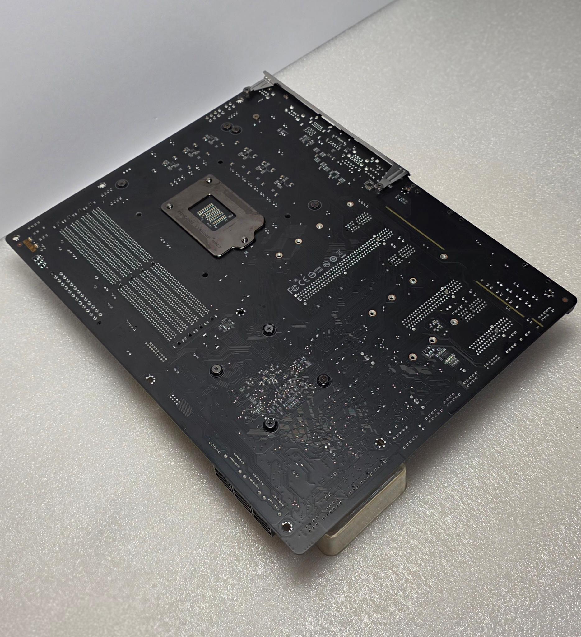 Gigabyte Z390 AORUS Ultra Intel LGA 1151 DDR4 Motherboard (ACCESSORIES INCLUDED)