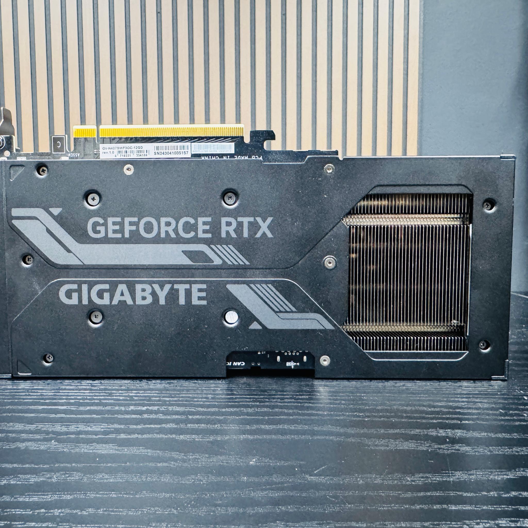GIGABYTE WINDFORCE OC GeForce RTX 4070 SUPER